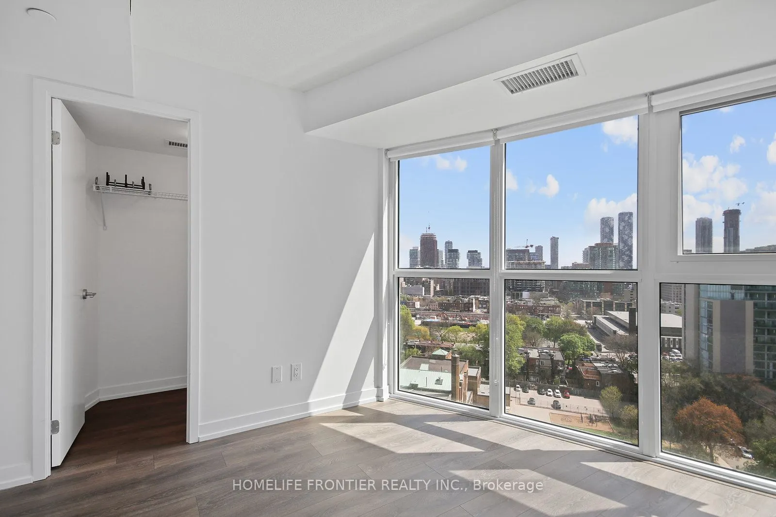 219 Dundas Street E, #1903