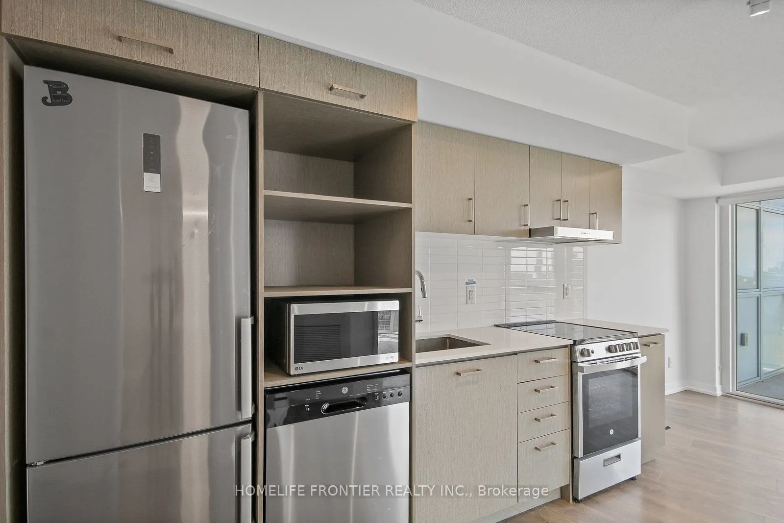 219 Dundas Street E, #1903