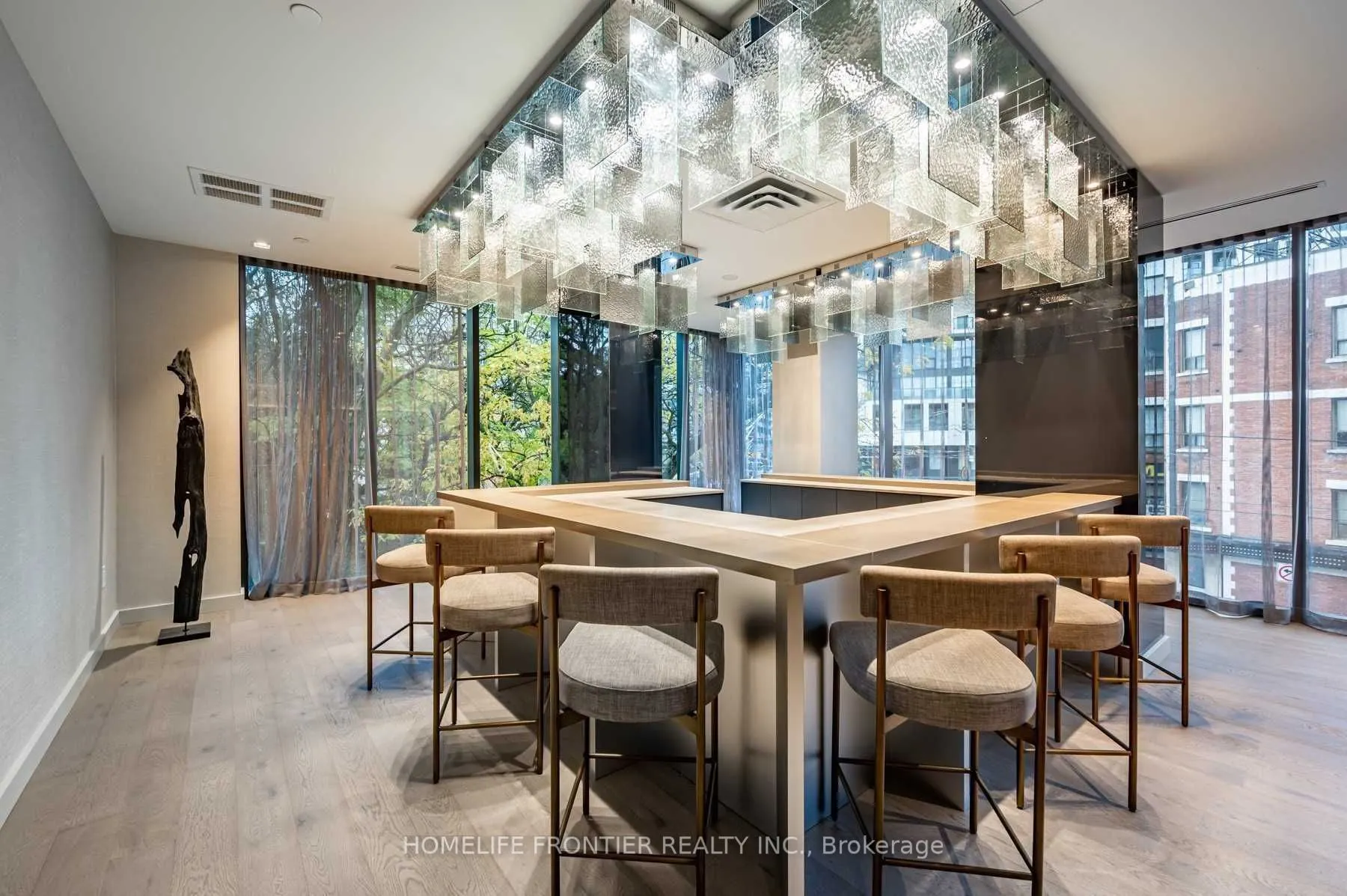 219 Dundas Street E, #1903