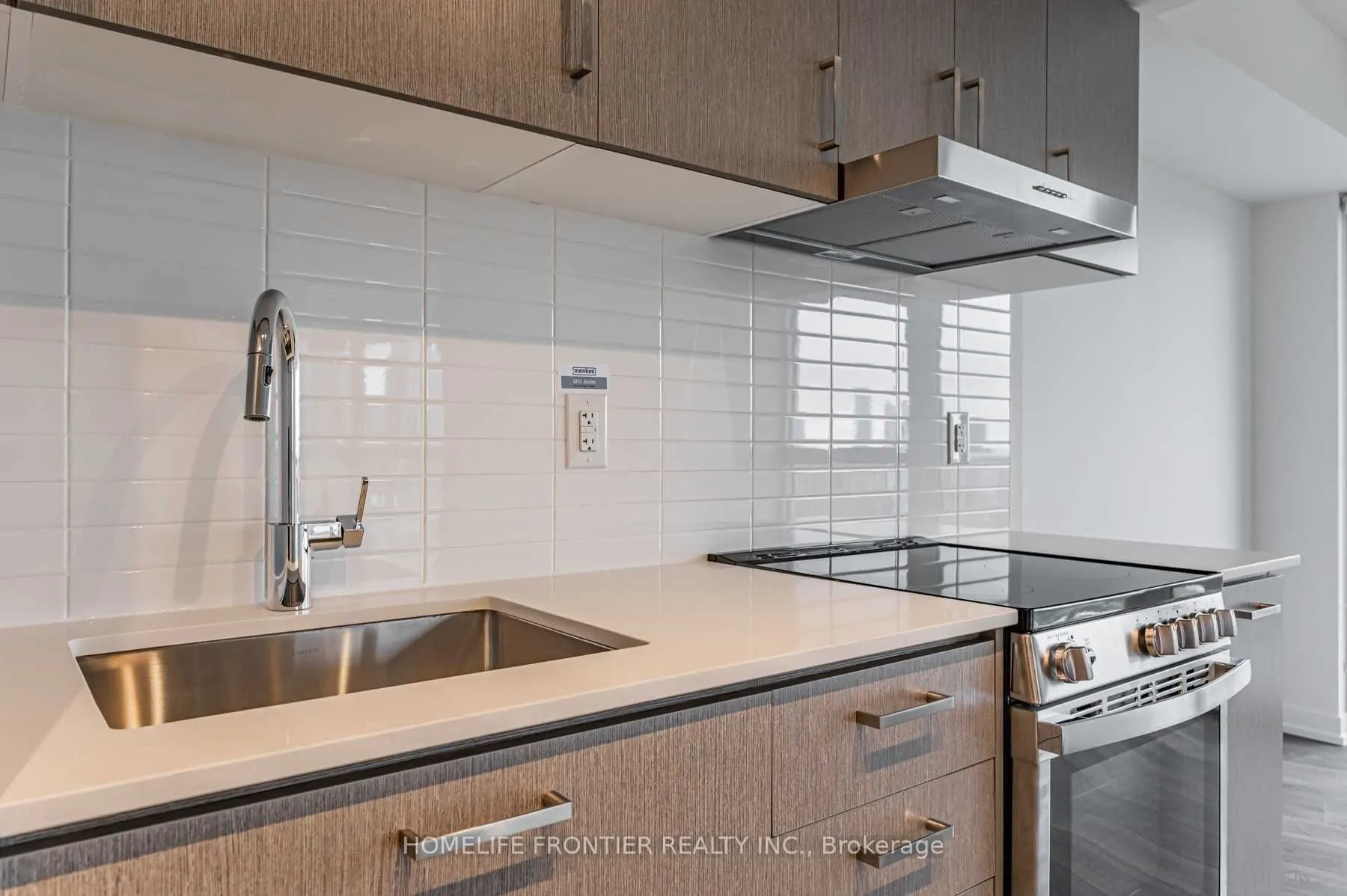 219 Dundas Street E, #1903