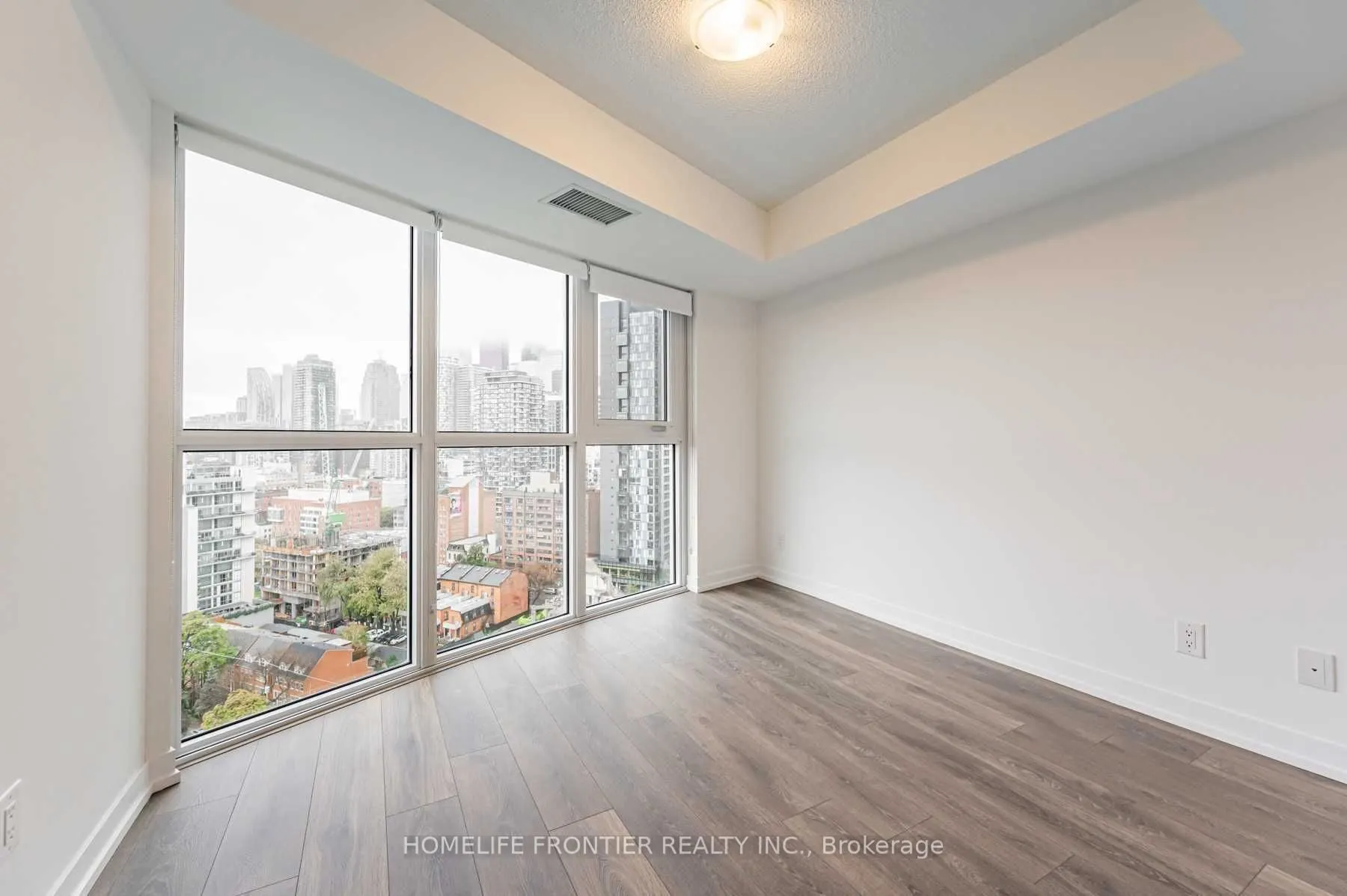 219 Dundas Street E, #1903