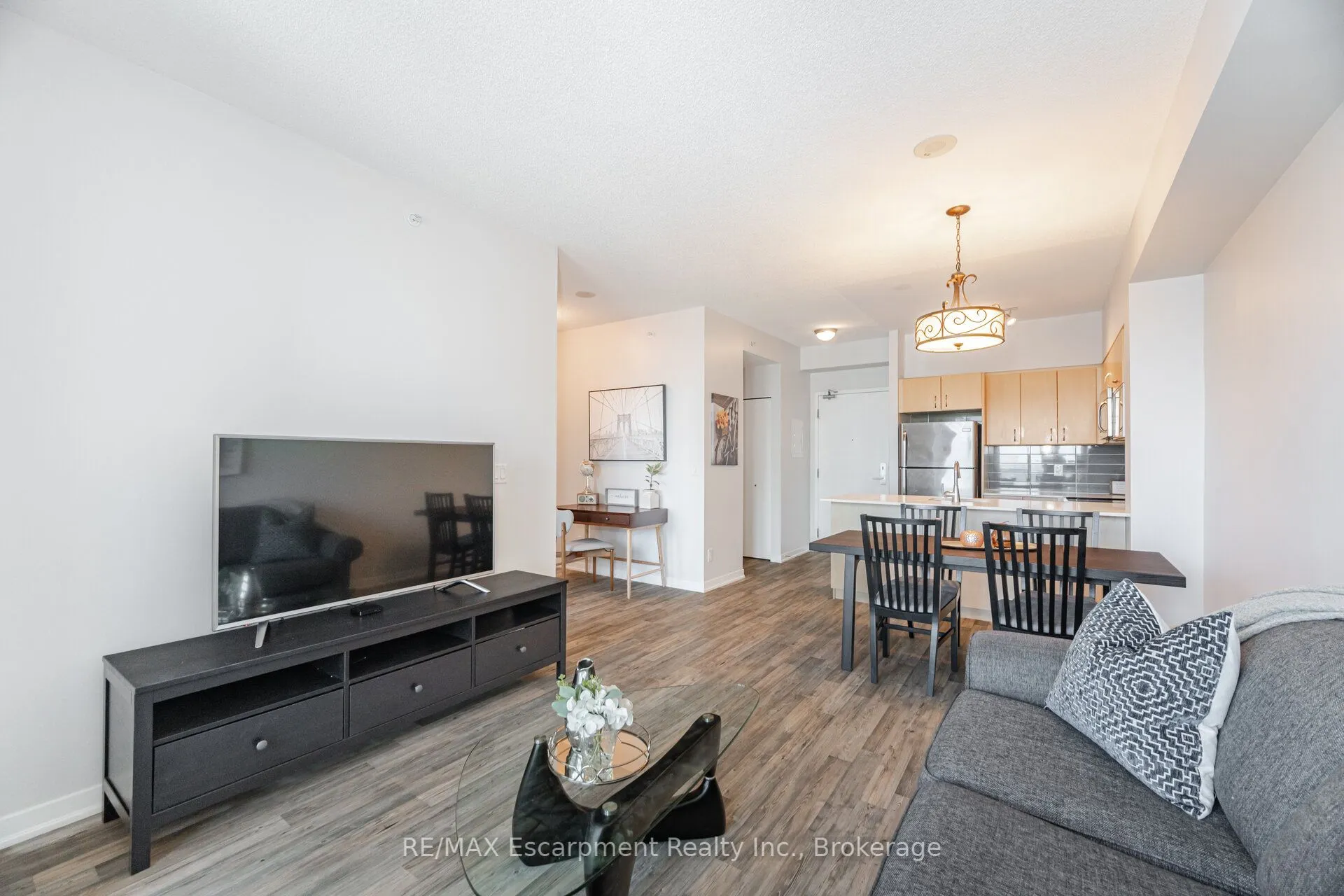 150 East Liberty Street, #2301