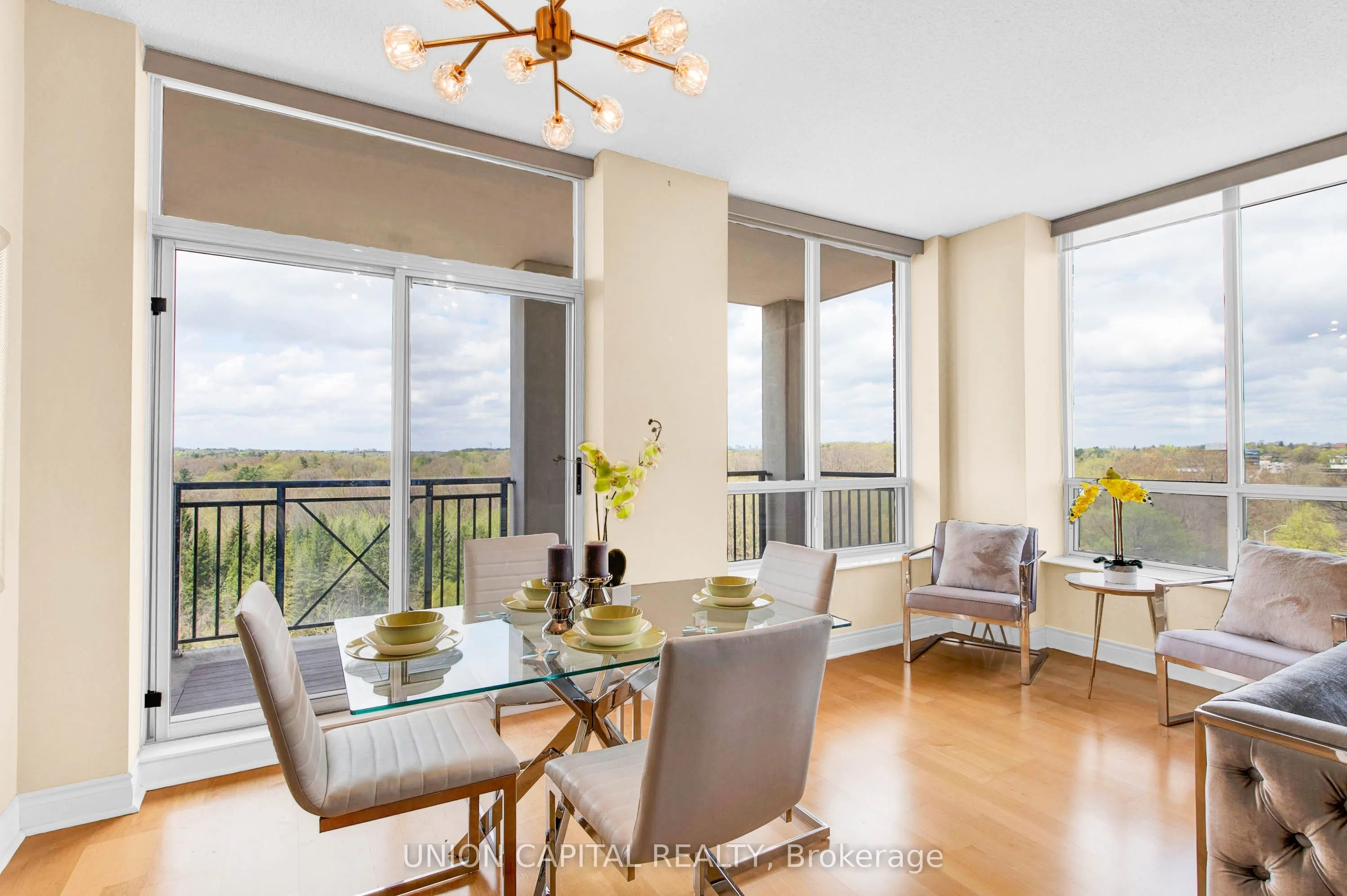 1101 Leslie Street, #806