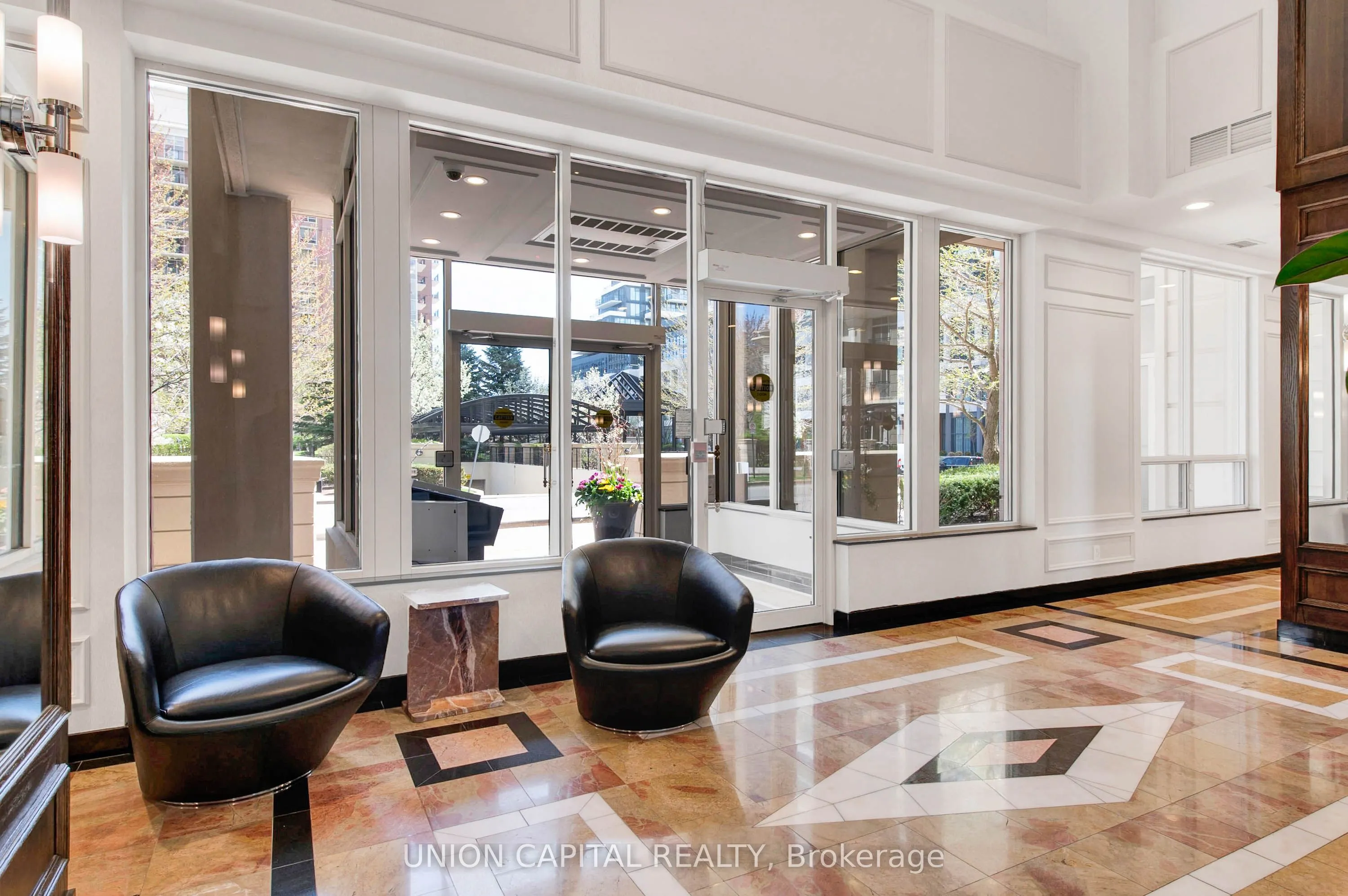 1101 Leslie Street, #806