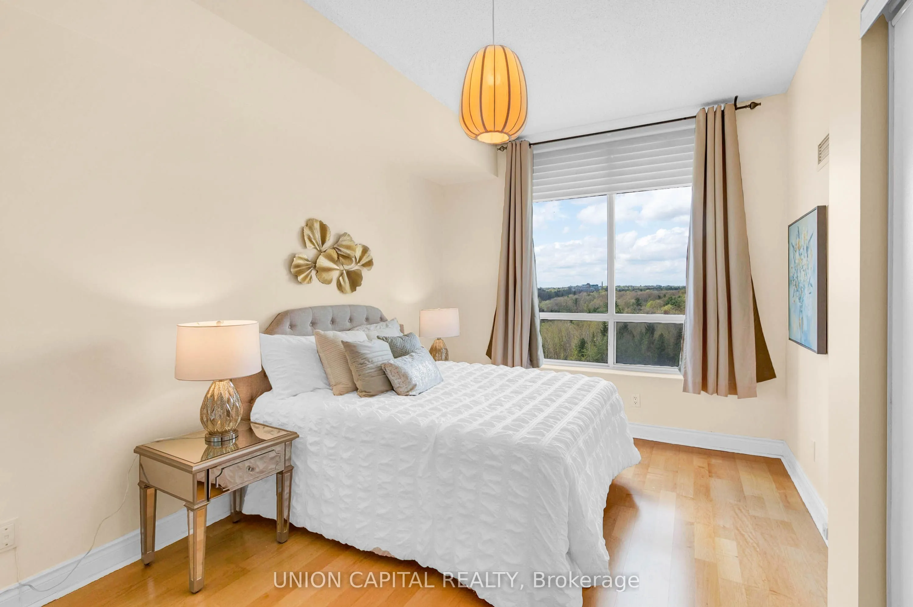 1101 Leslie Street, #806