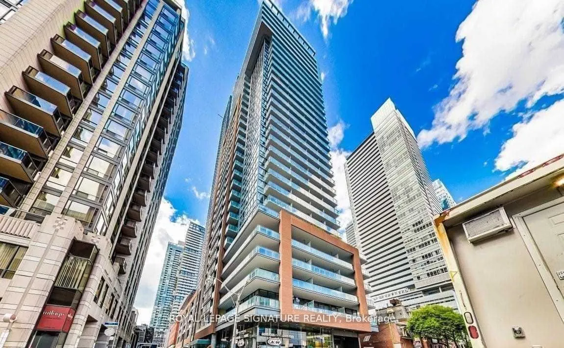 8 Mercer Street, #211