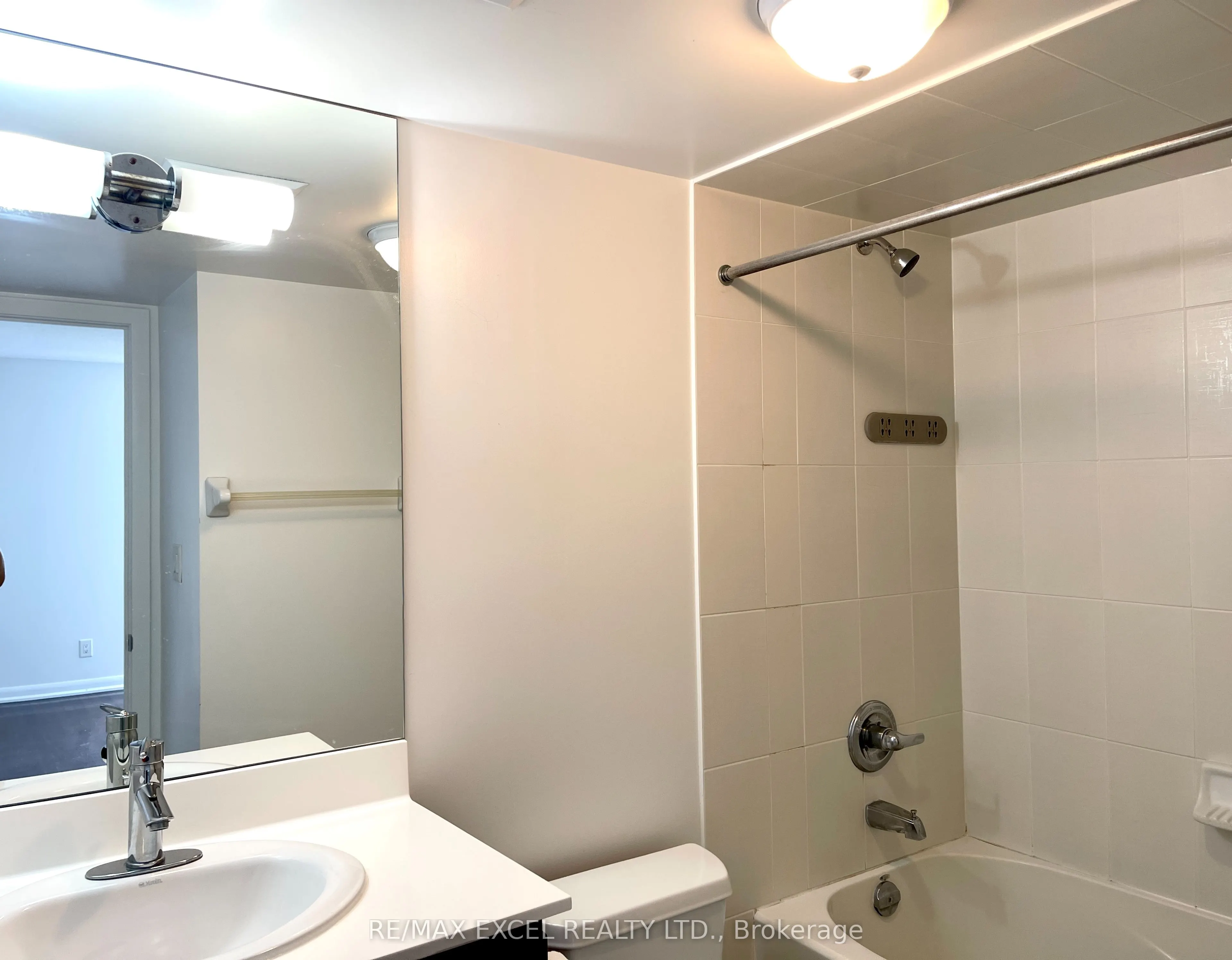 5793 Yonge Street, #1708