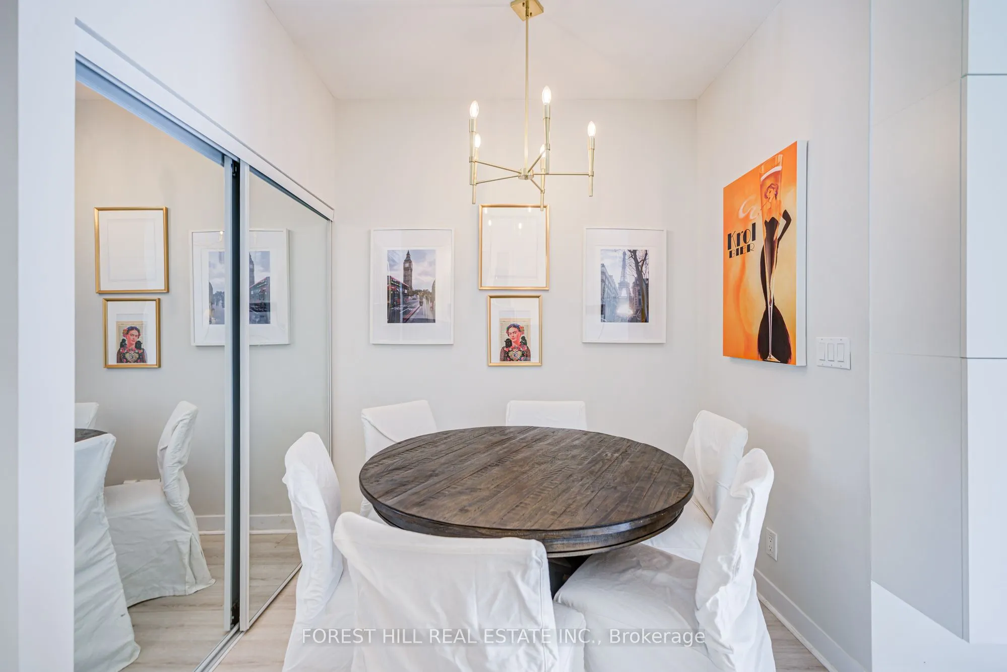 1005 King Street W, #122