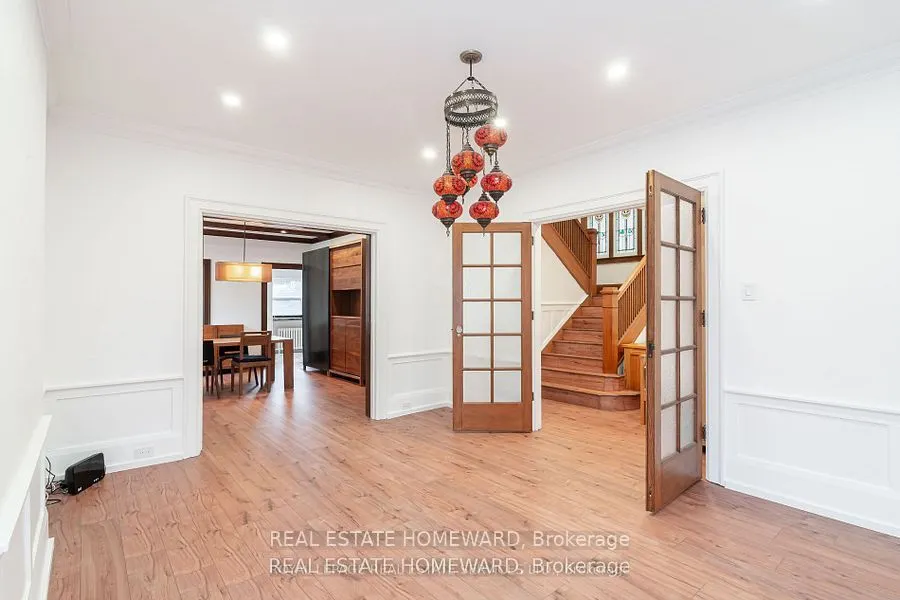 56 Oakwood Avenue