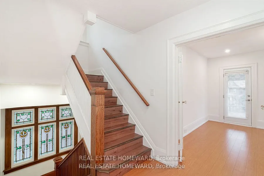 56 Oakwood Avenue