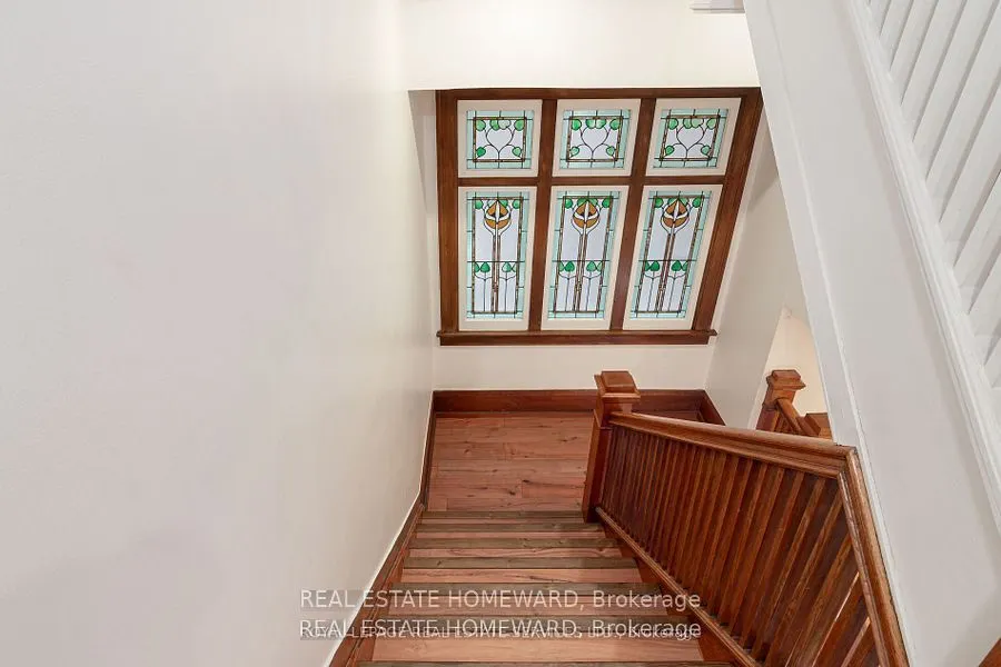 56 Oakwood Avenue