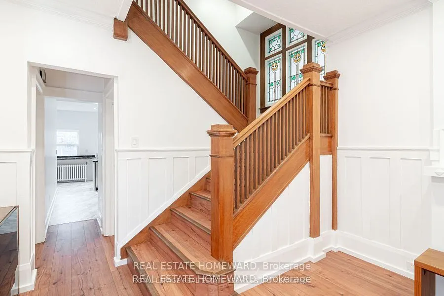 56 Oakwood Avenue