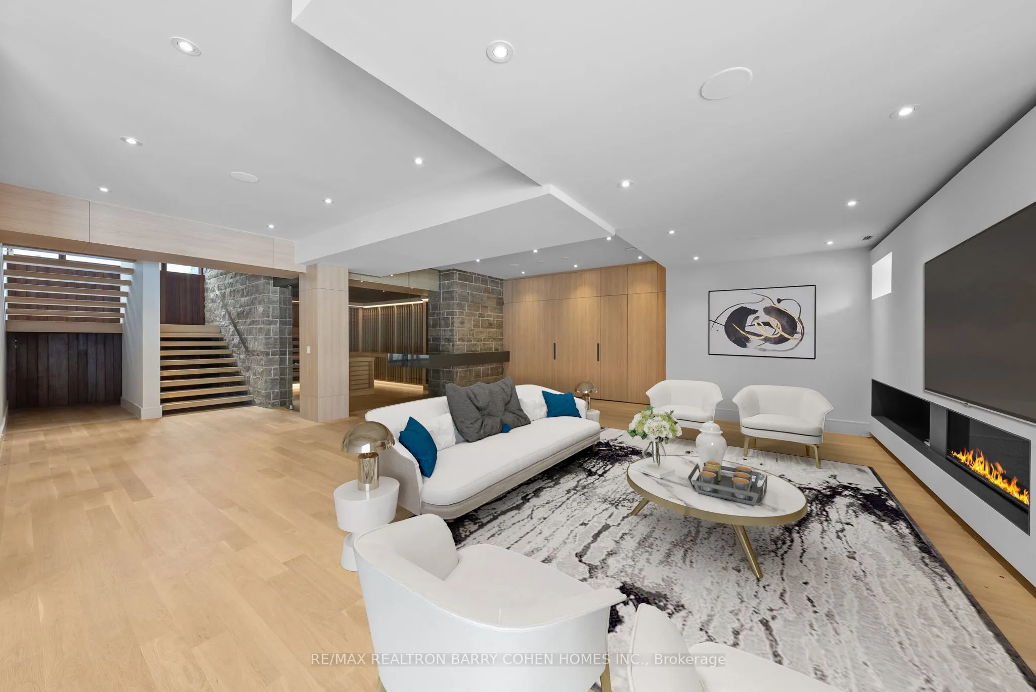 103 Old Colony Road