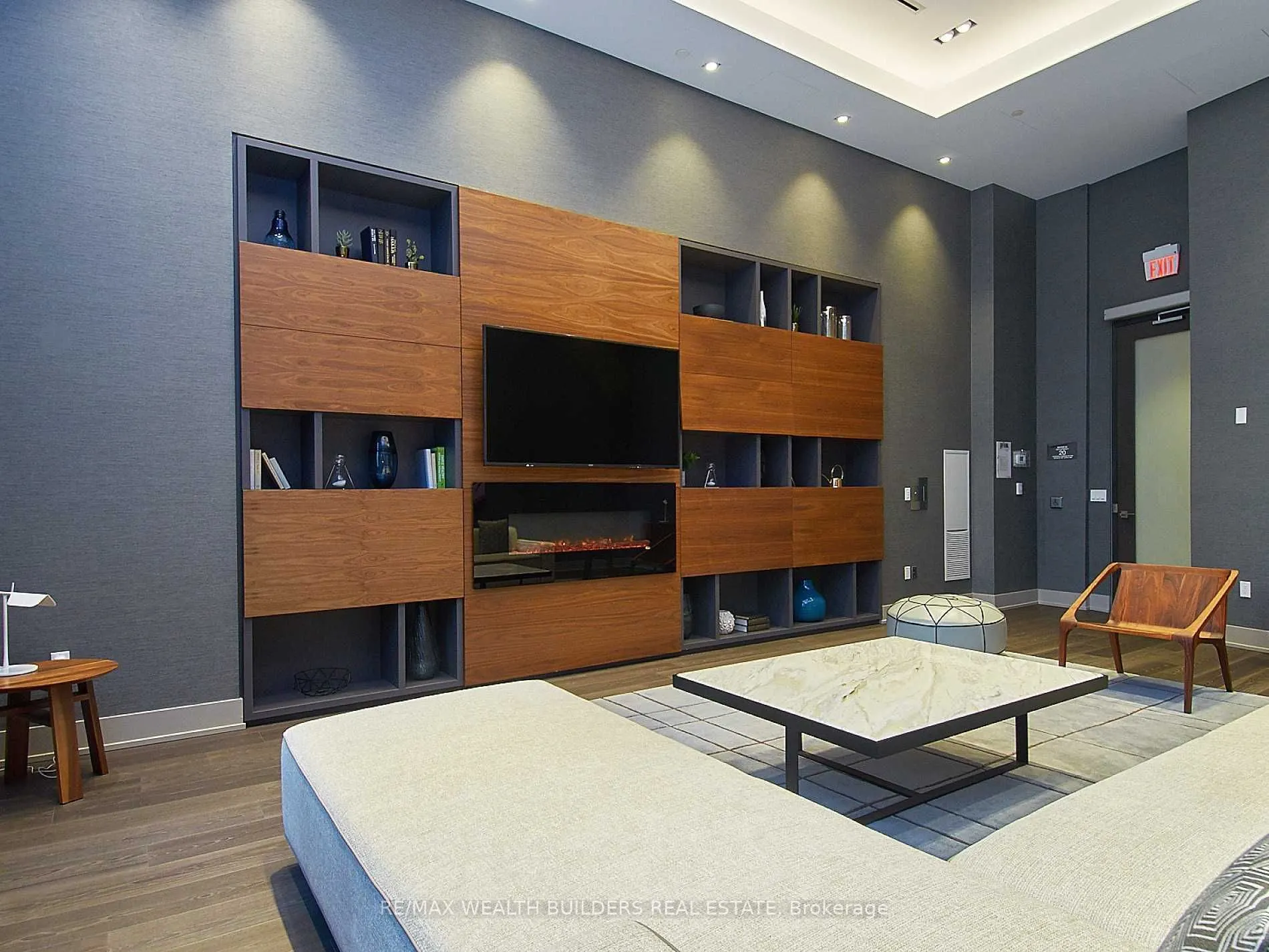 8 The Esplanade, #2105