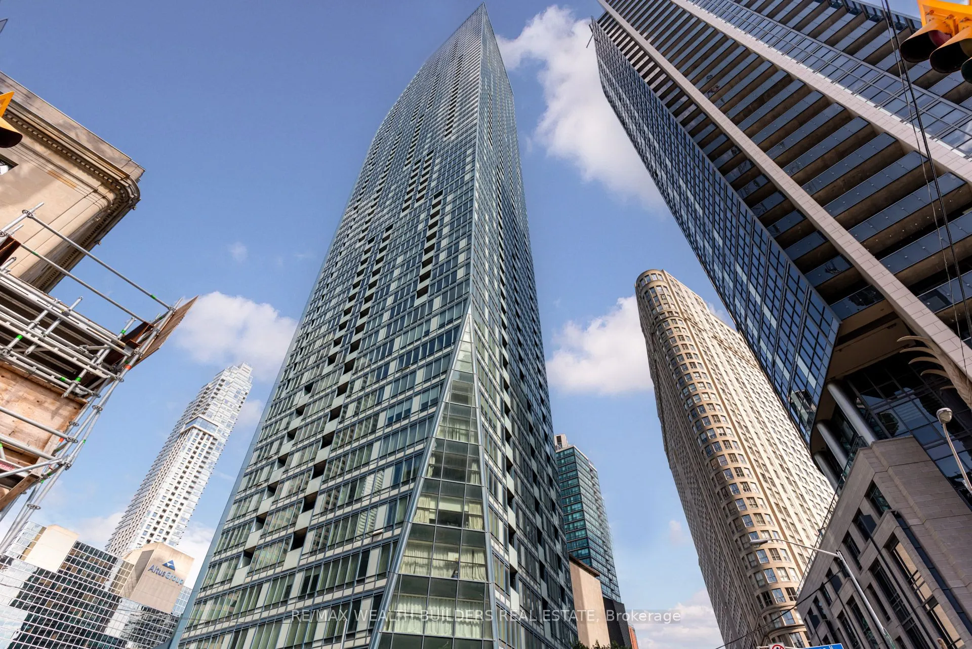 8 The Esplanade, #2105
