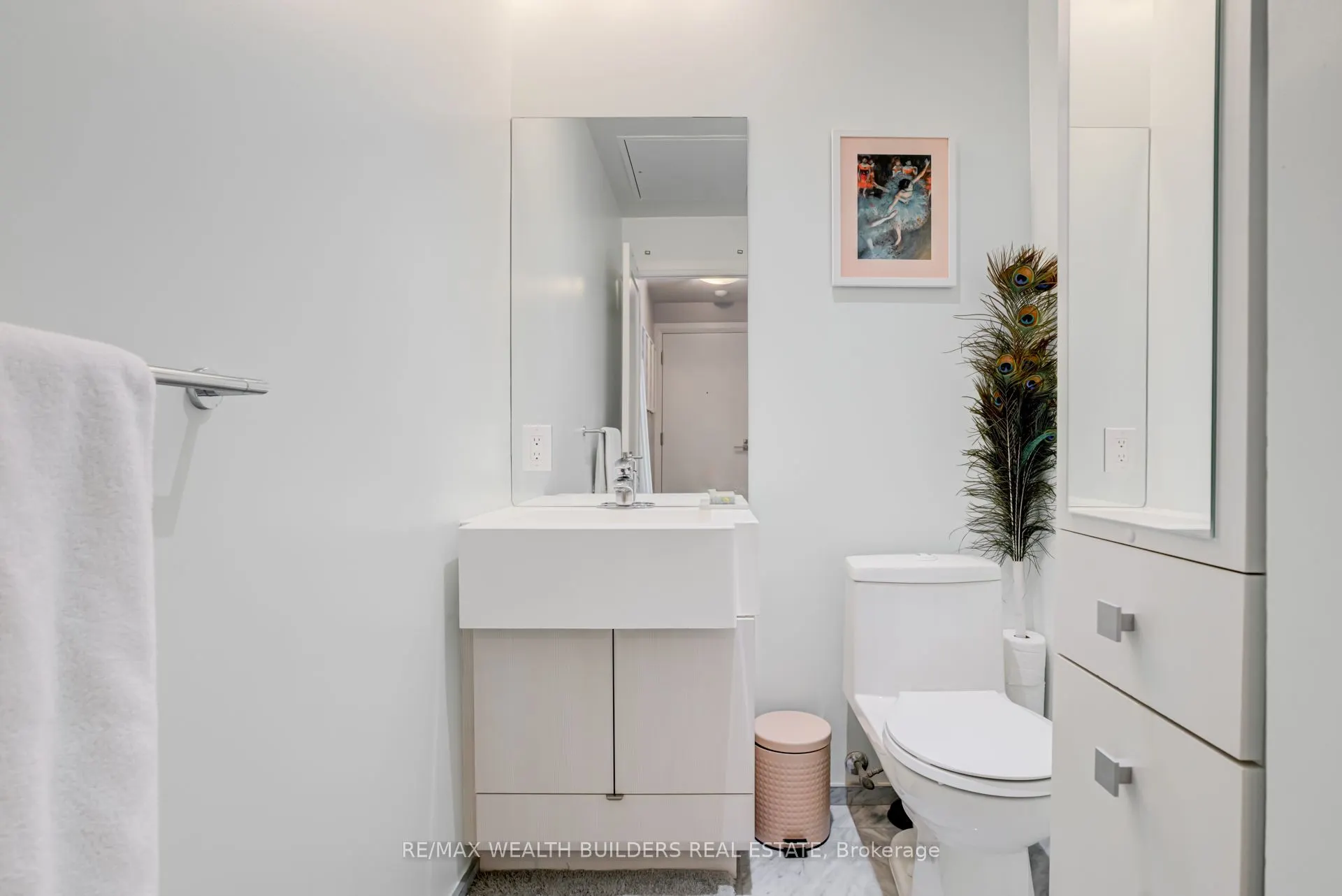 8 The Esplanade, #2105