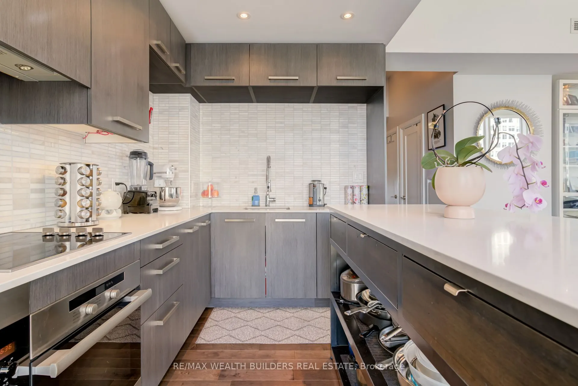 8 The Esplanade, #2105