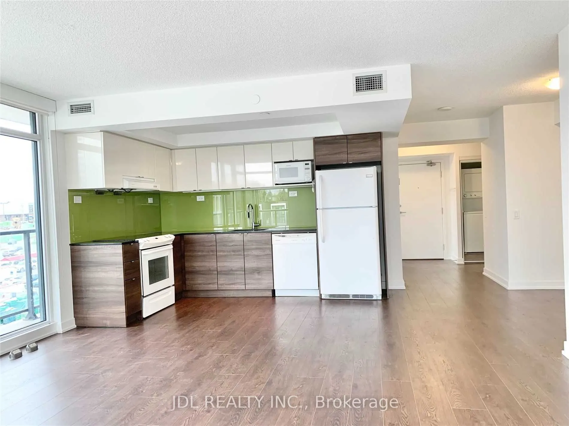 72 Esther Shiner Boulevard, #306