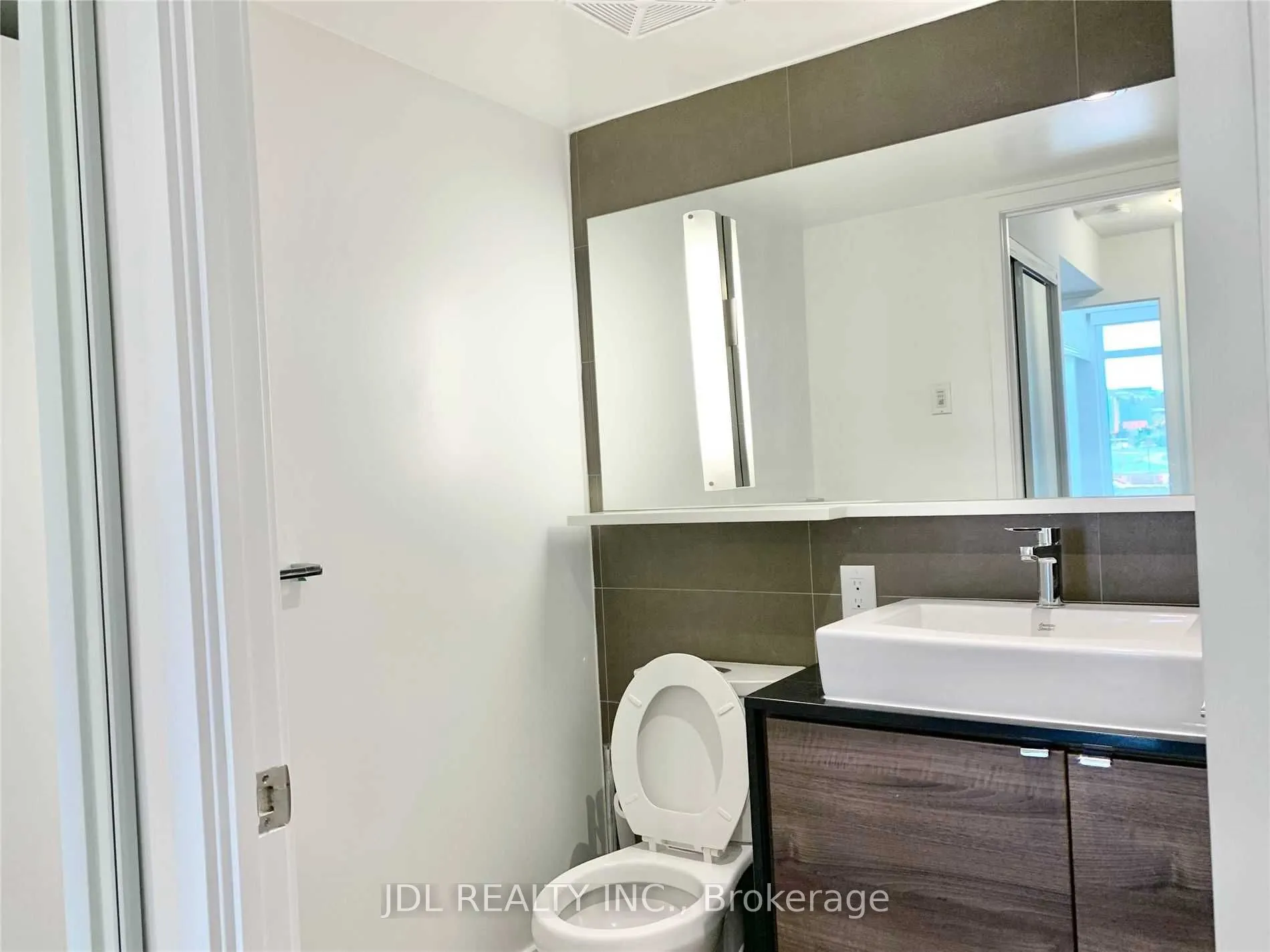 72 Esther Shiner Boulevard, #306