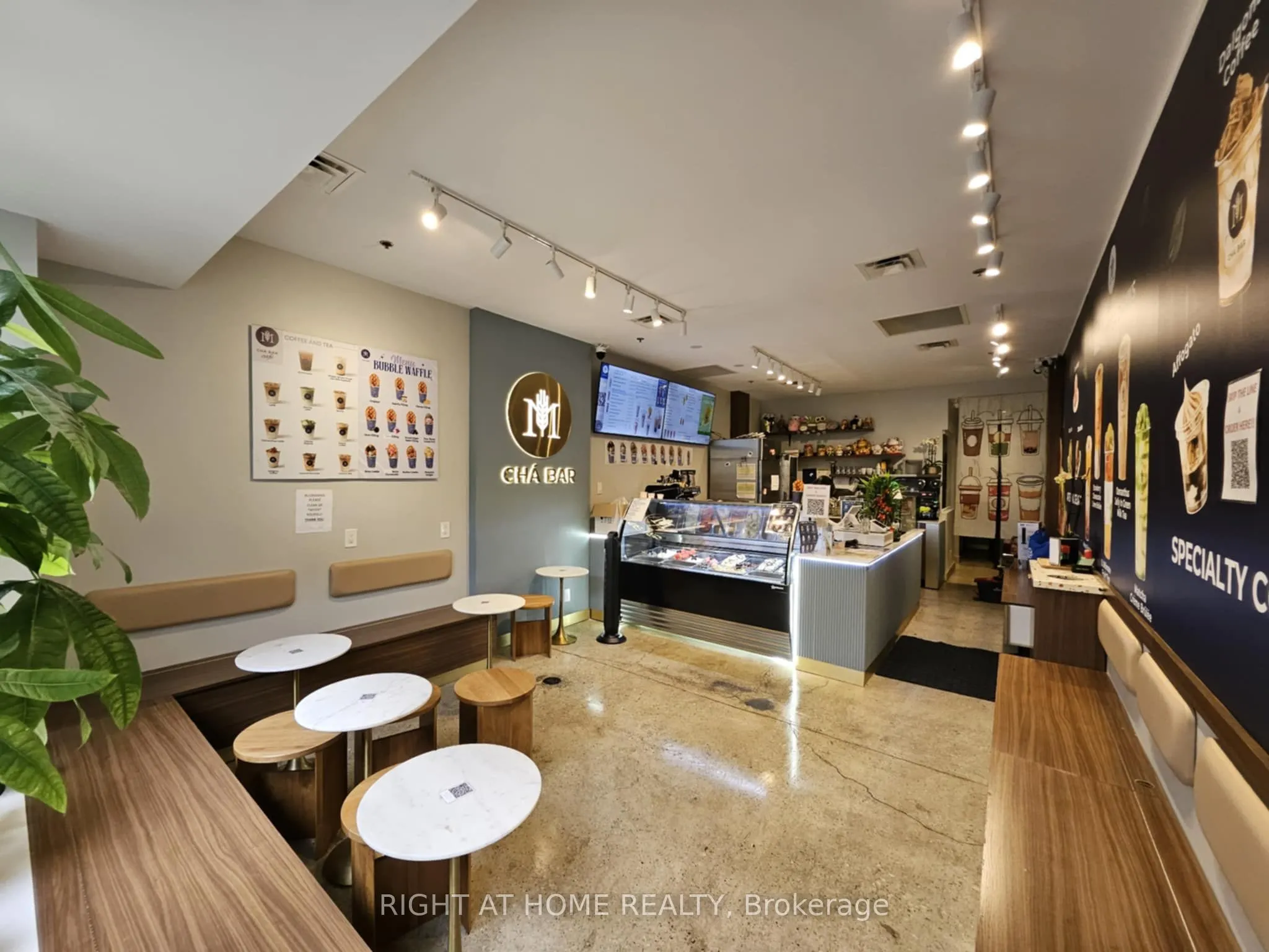 2409 Yonge Street