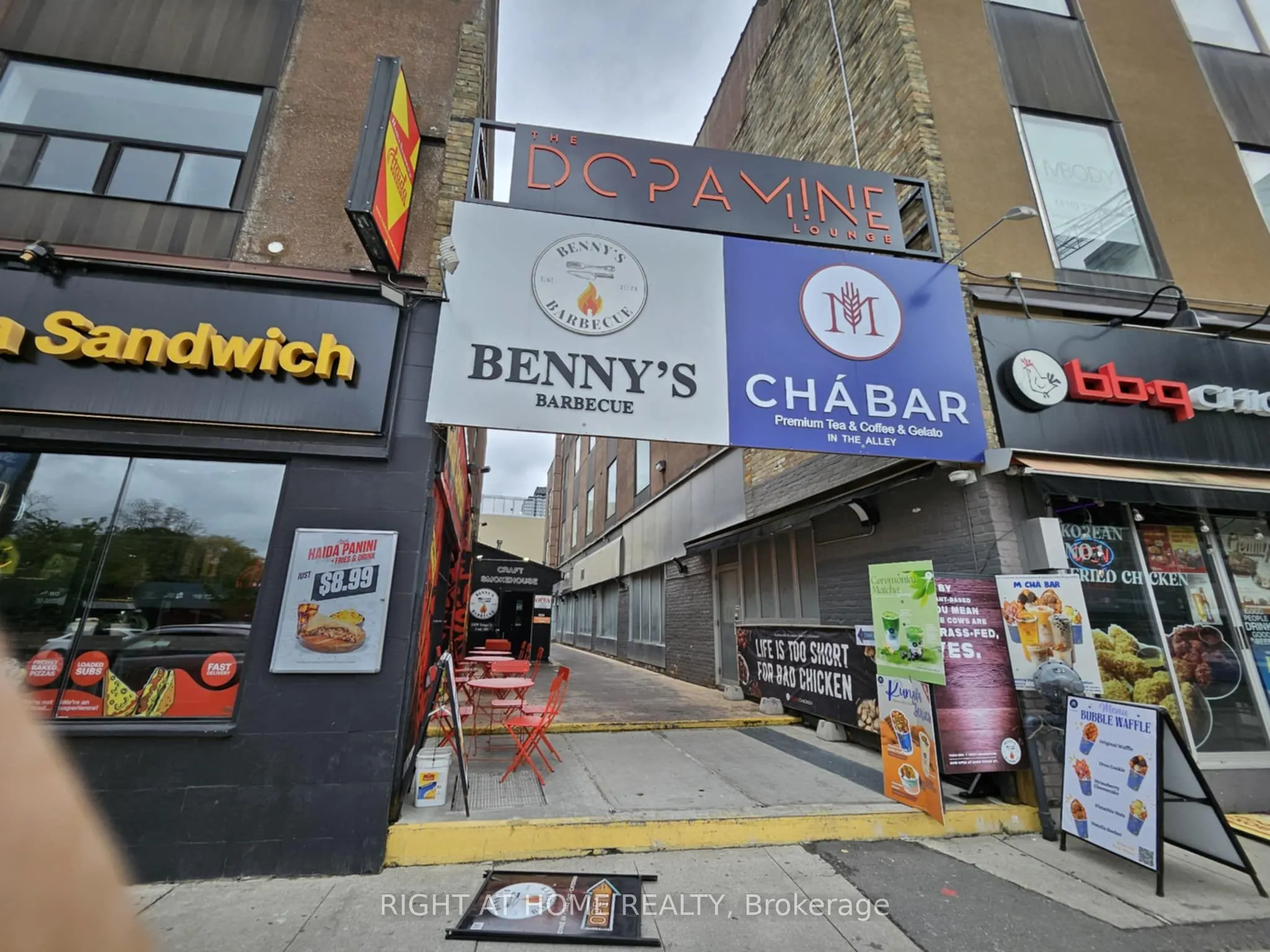 2409 Yonge Street