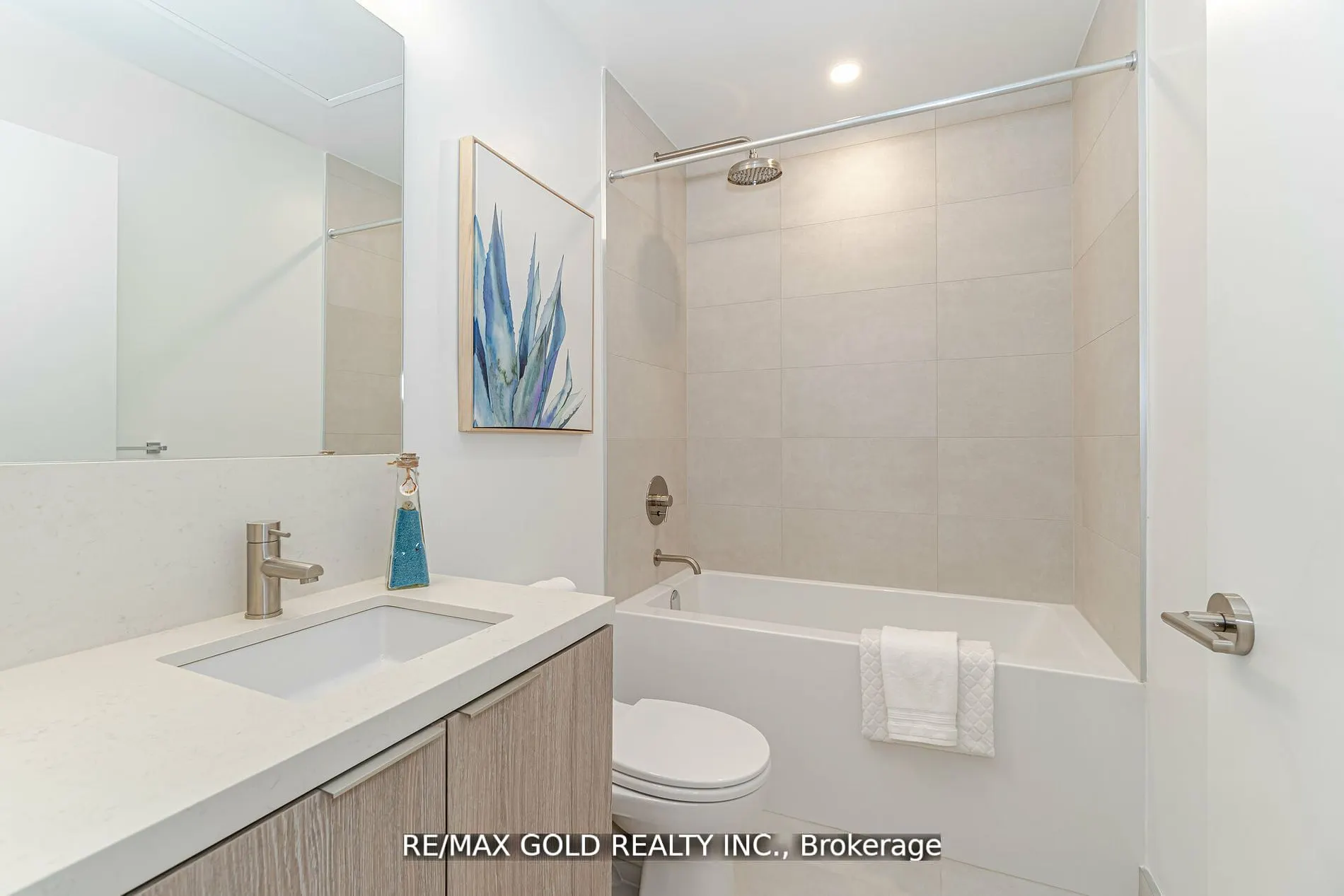 2020 Bathurst Street #216