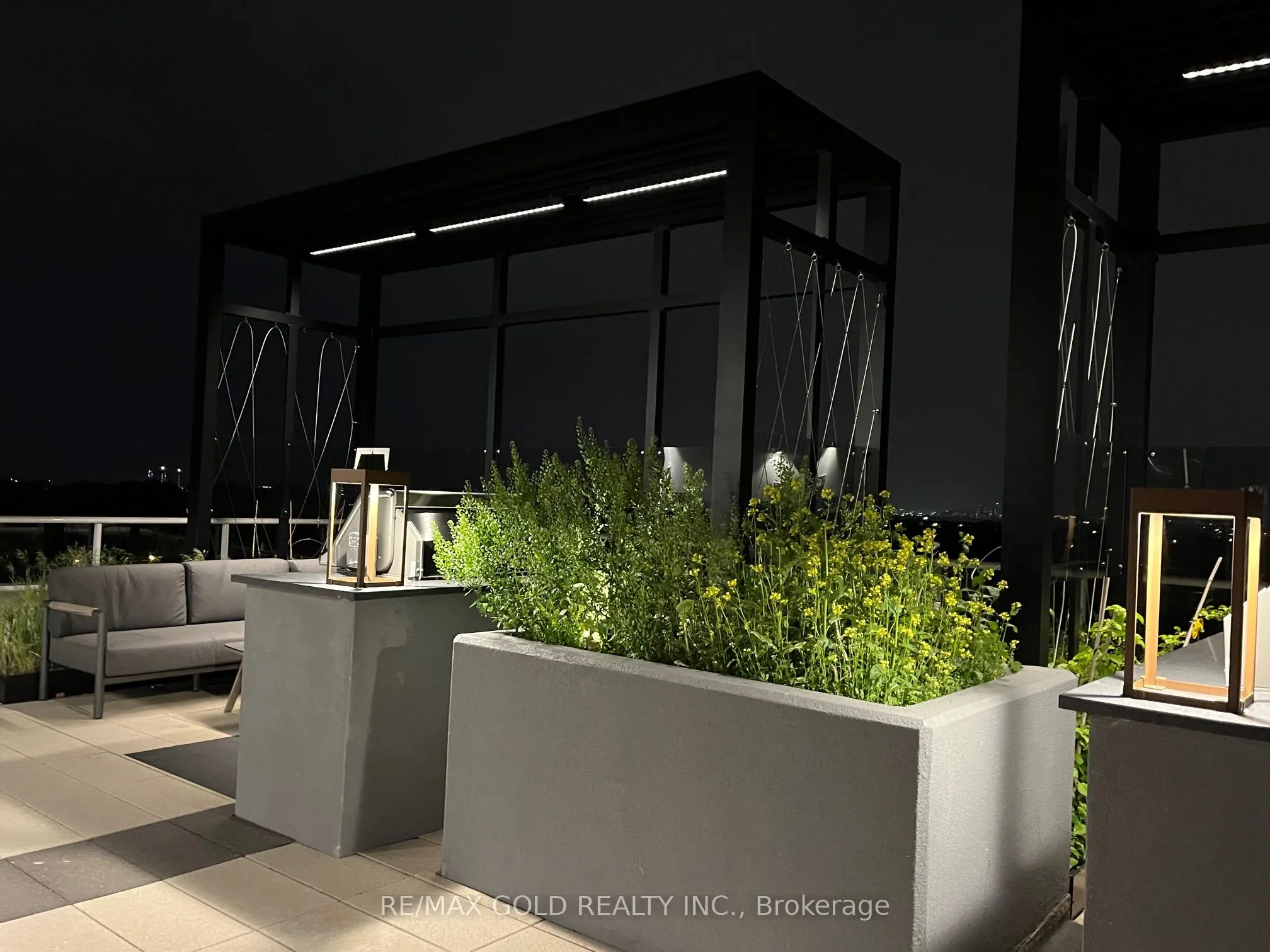 2020 Bathurst Street #216