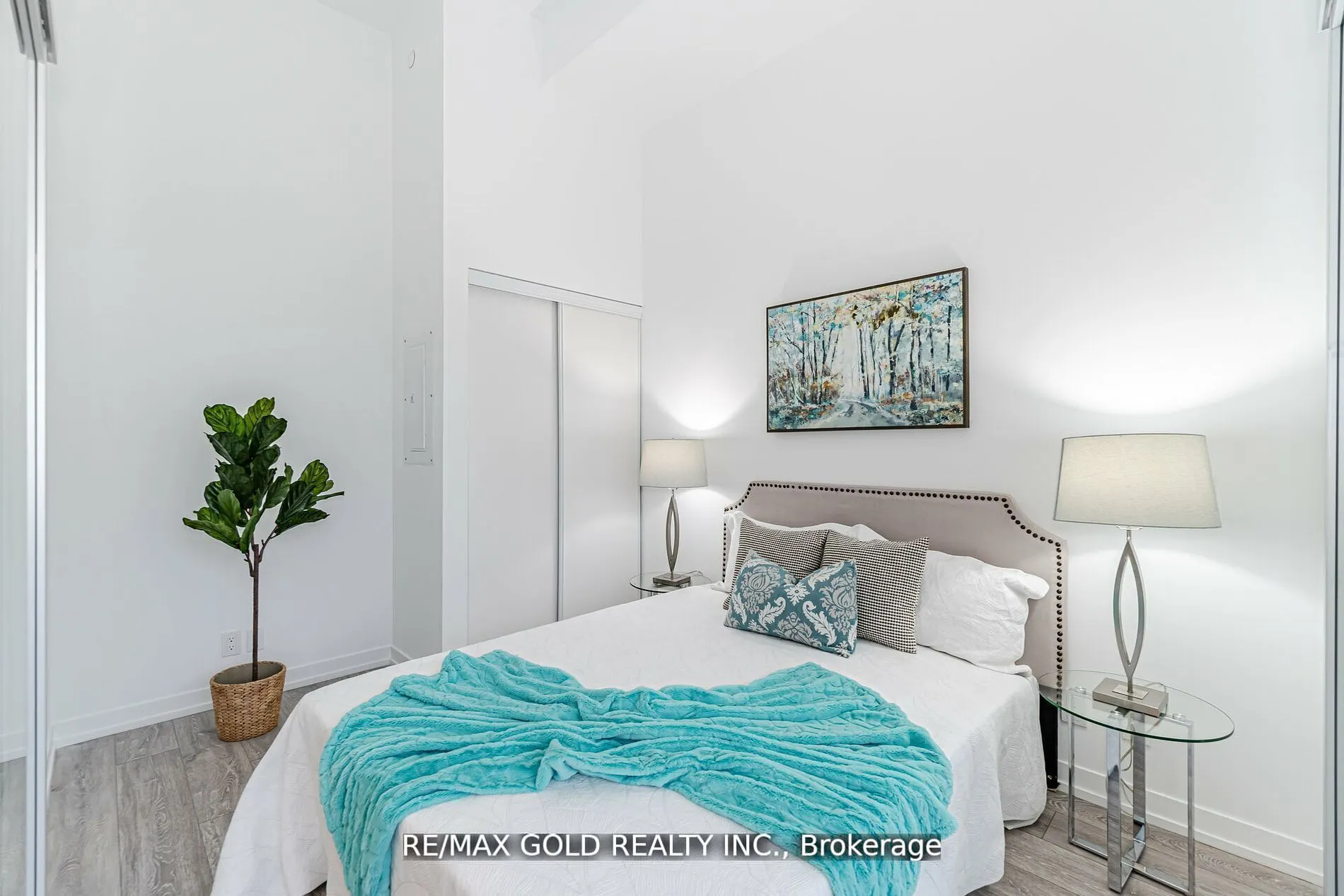 2020 Bathurst Street #216