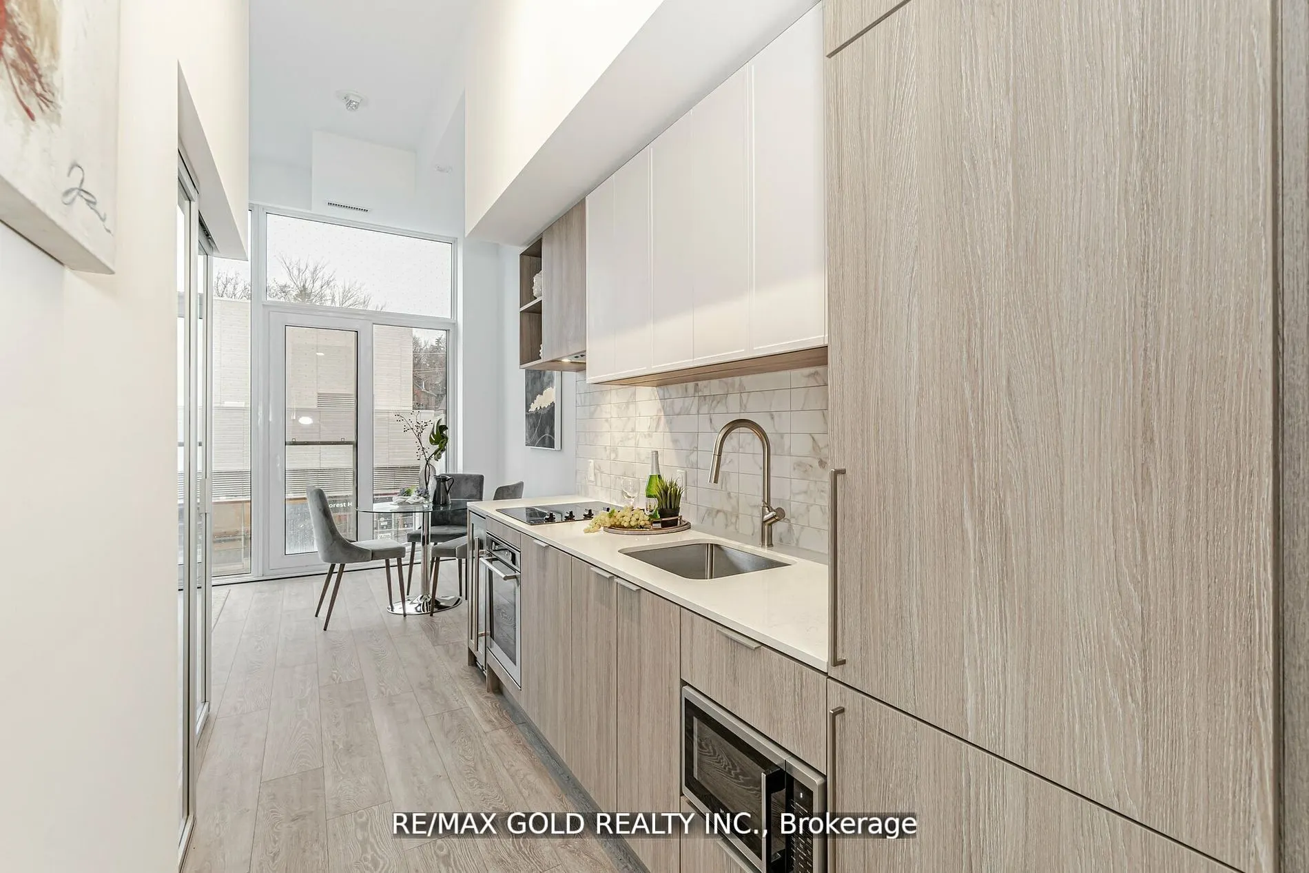 2020 Bathurst Street #216