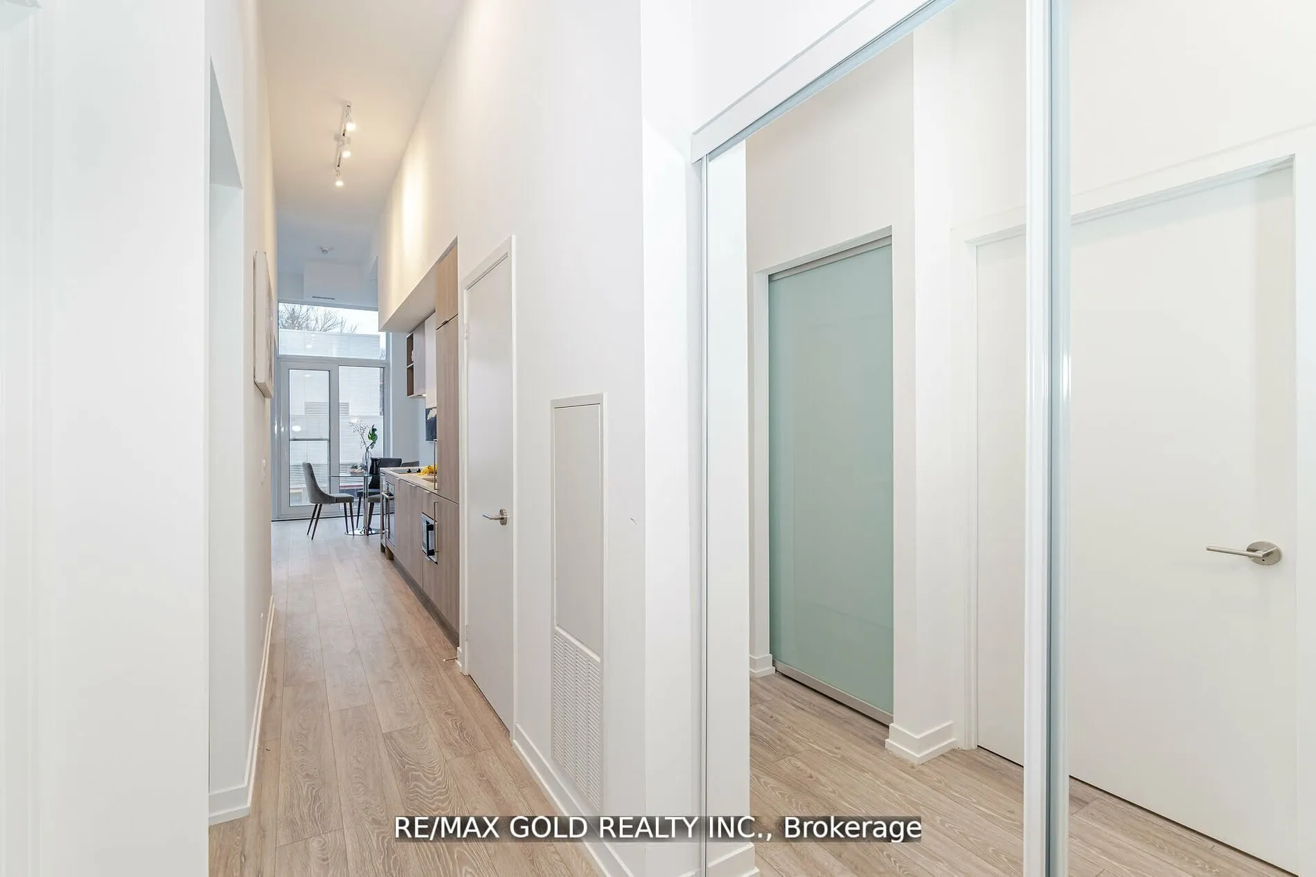 2020 Bathurst Street #216