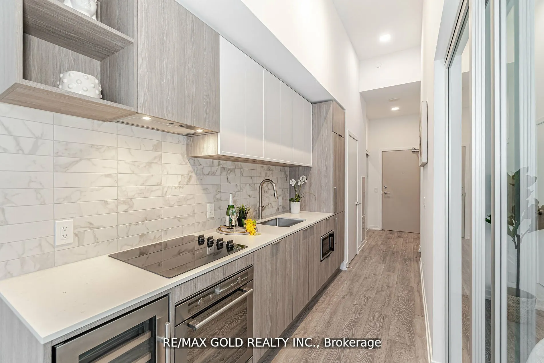 2020 Bathurst Street #216