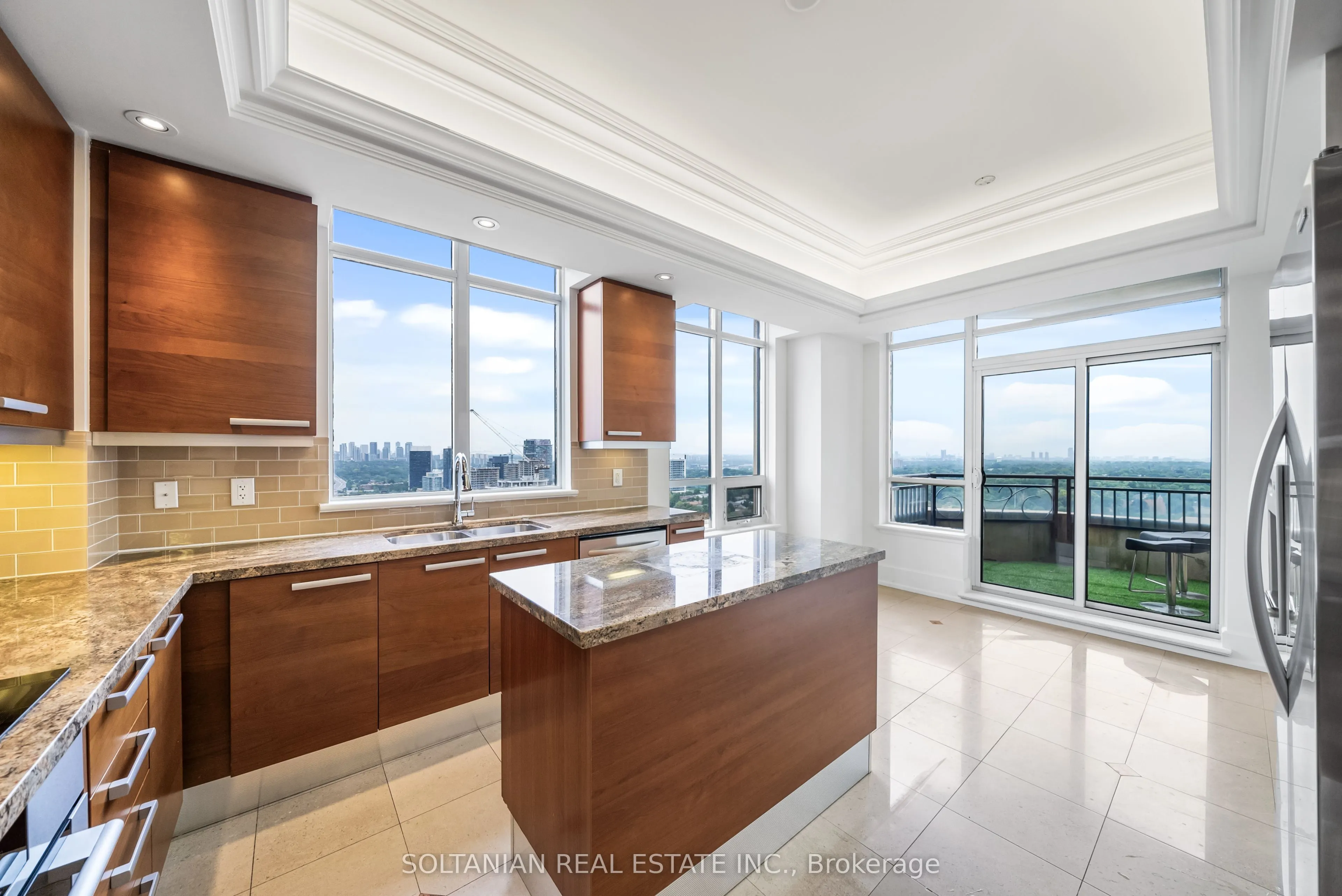 660 Sheppard Avenue E, #Lph3