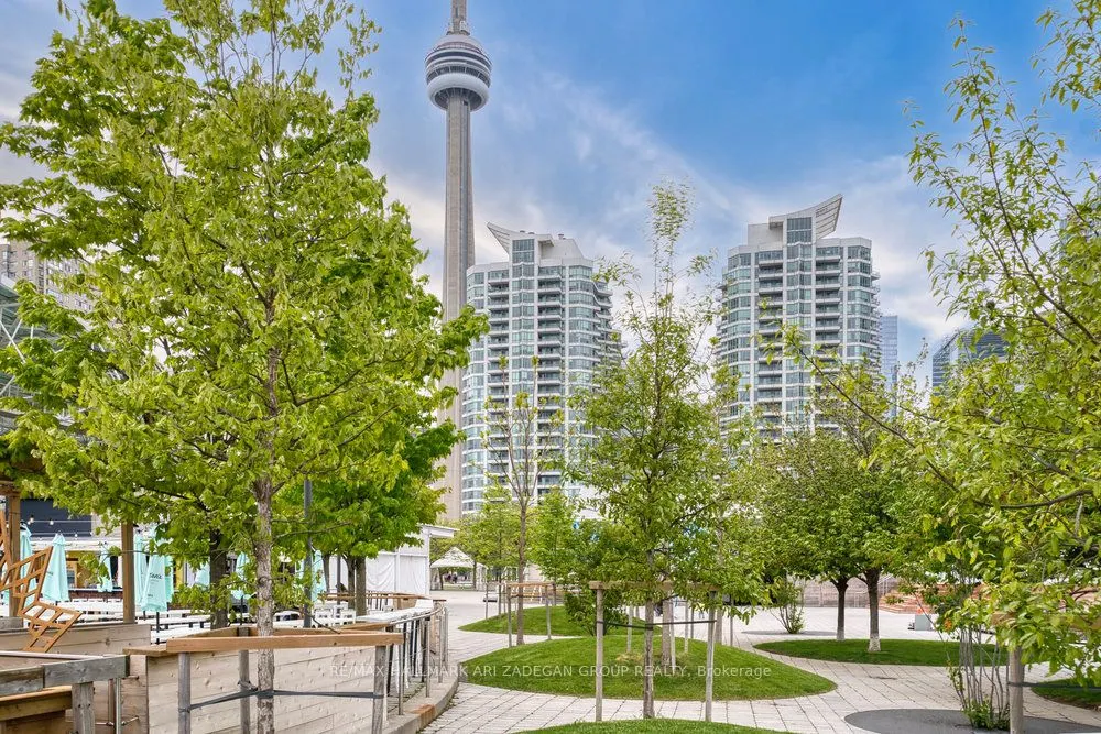 230 Queens Quay W, #1518