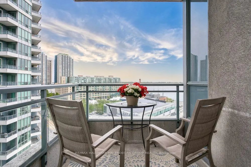 230 Queens Quay W, #1518