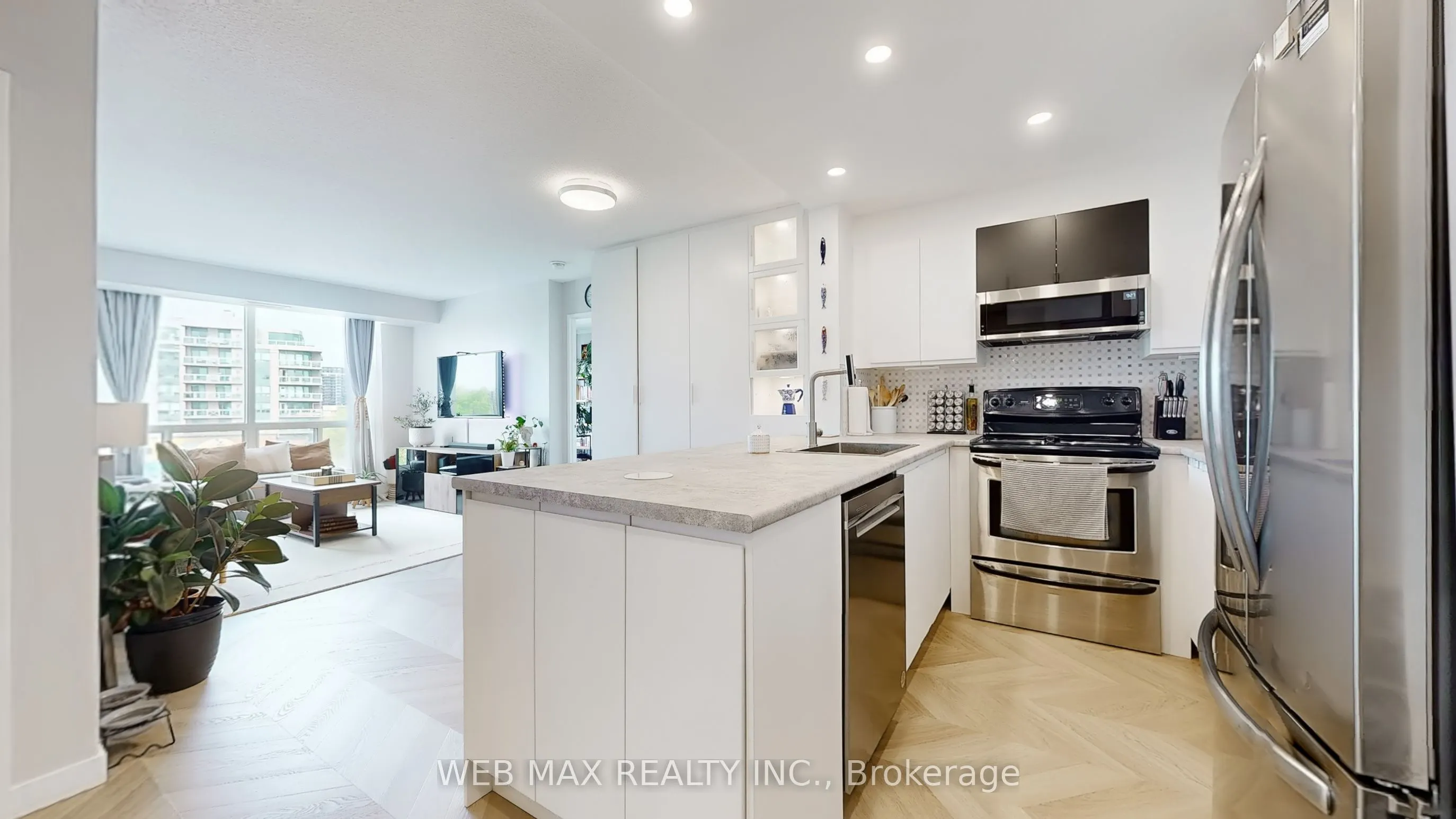 906 Sheppard Avenue W, #507