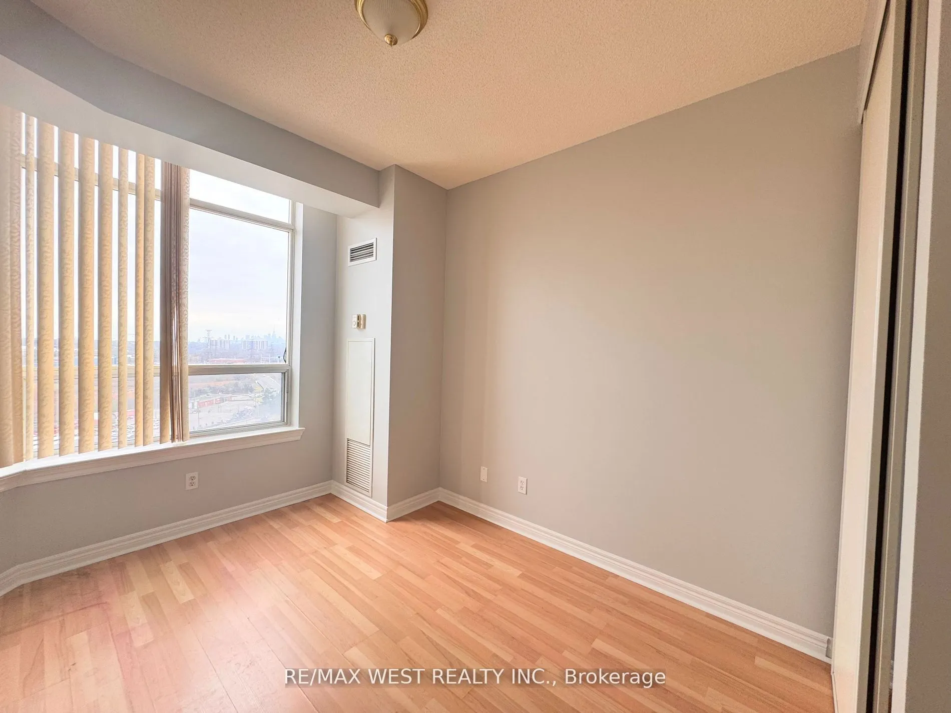 1700 Eglinton Avenue E, #PH7