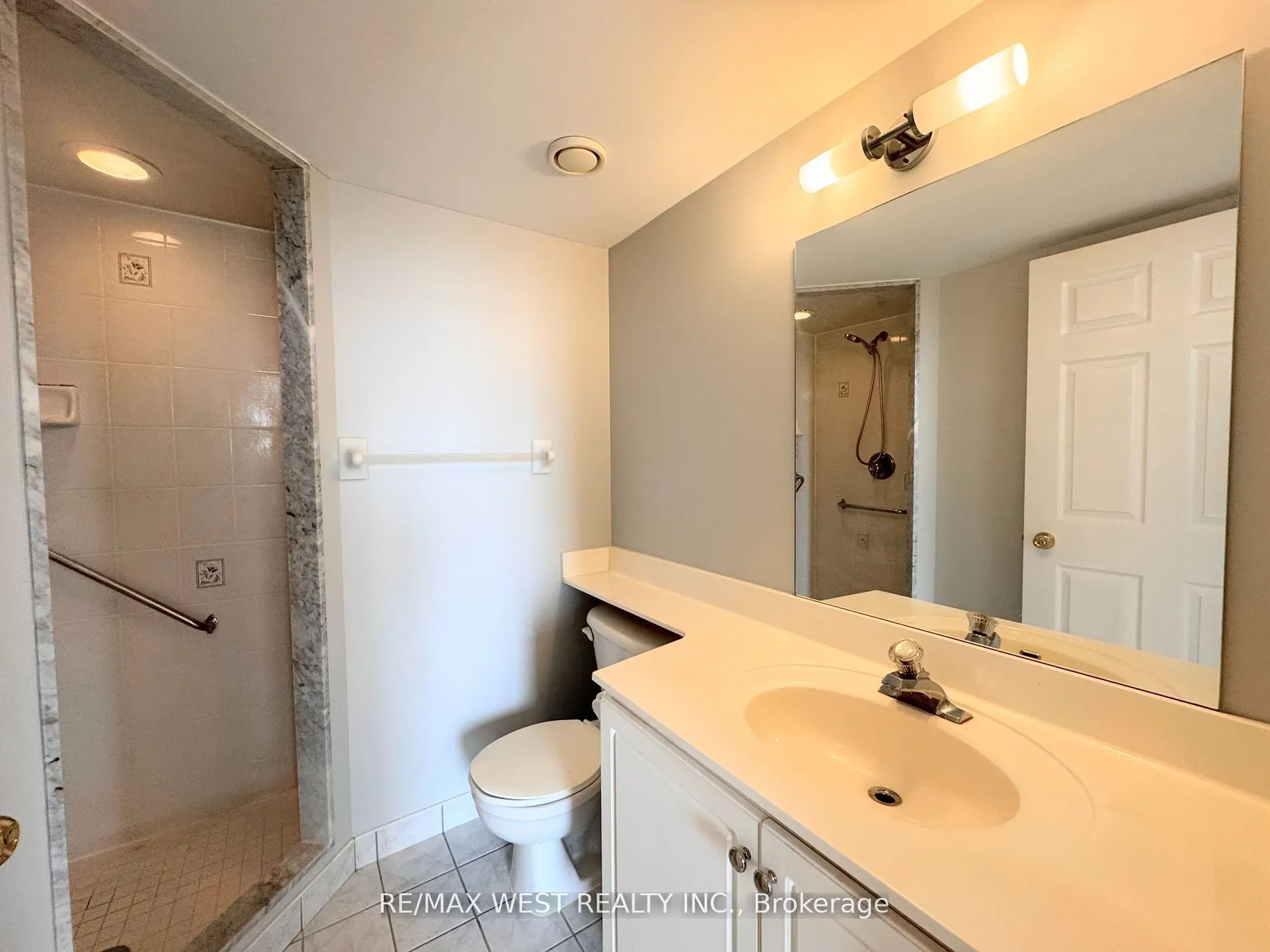 1700 Eglinton Avenue E, #PH7