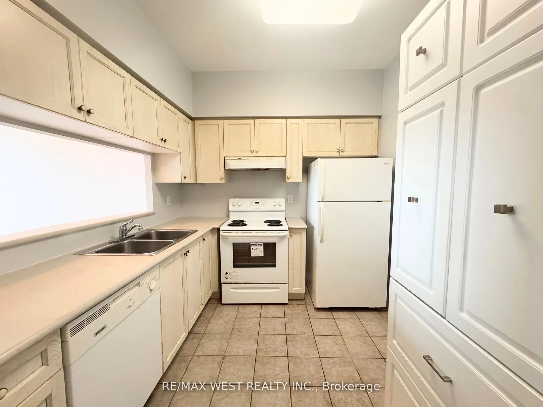 1700 Eglinton Avenue E, #PH7