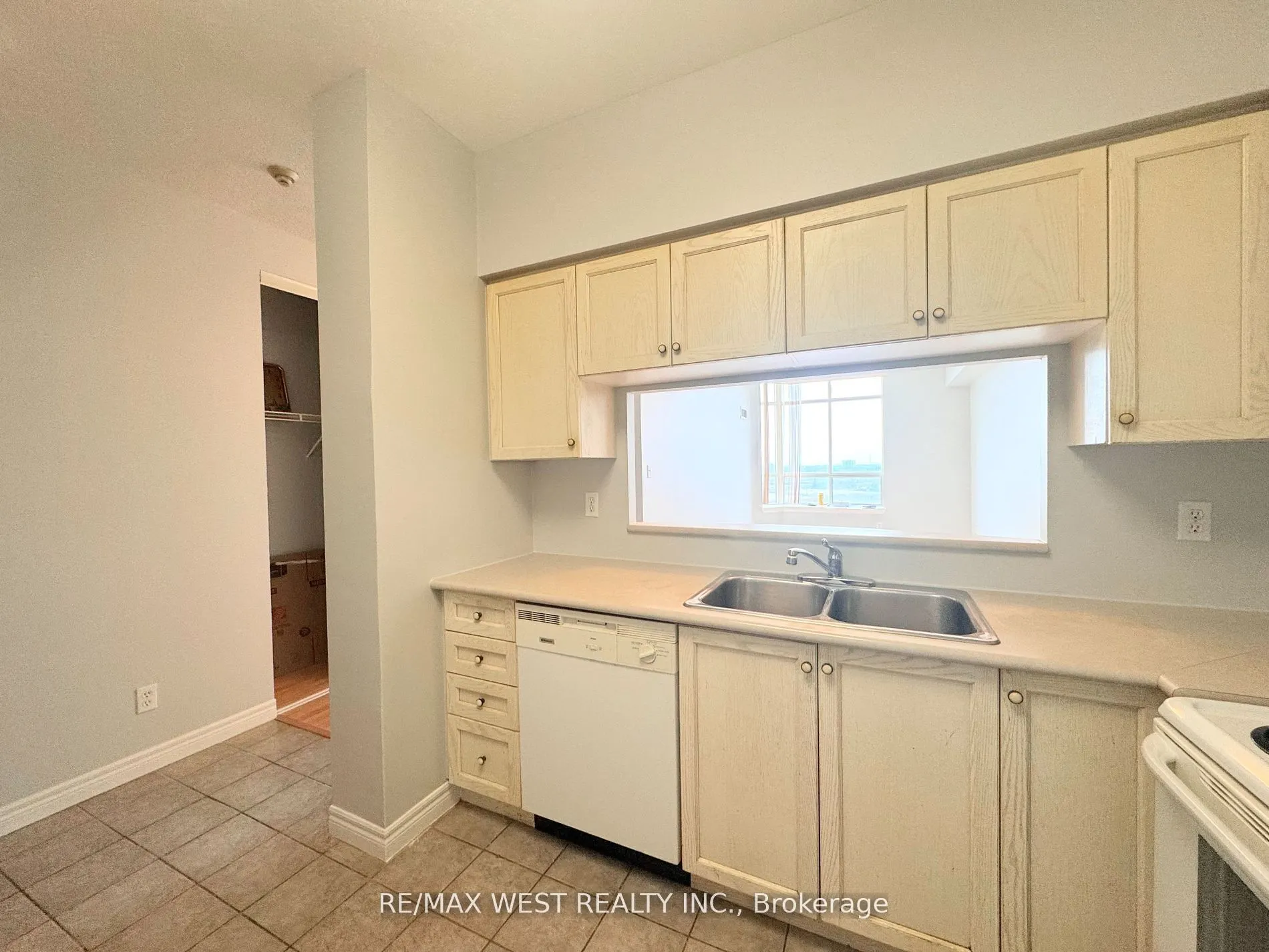 1700 Eglinton Avenue E, #PH7