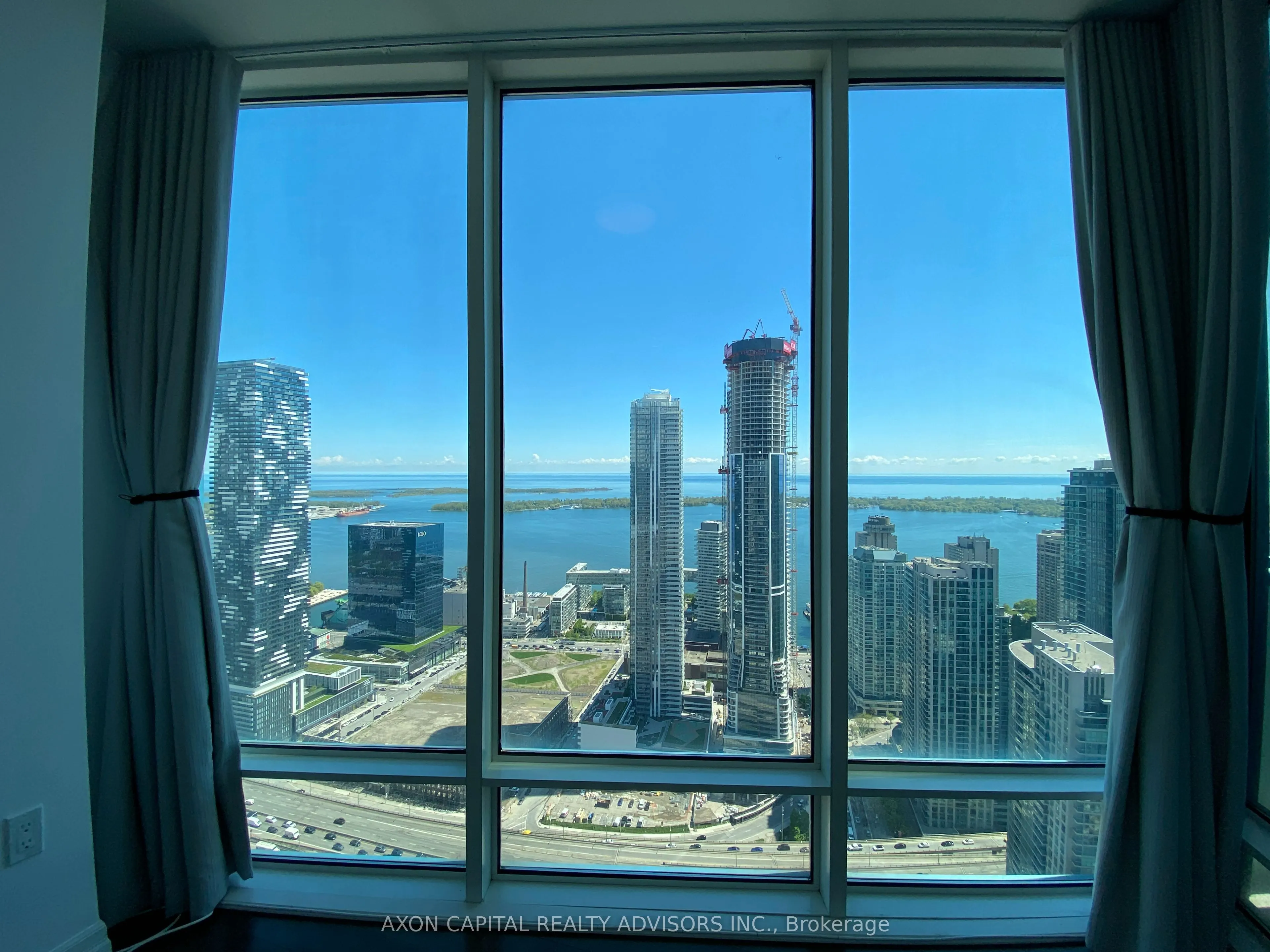 8 The Esplanade, #5409