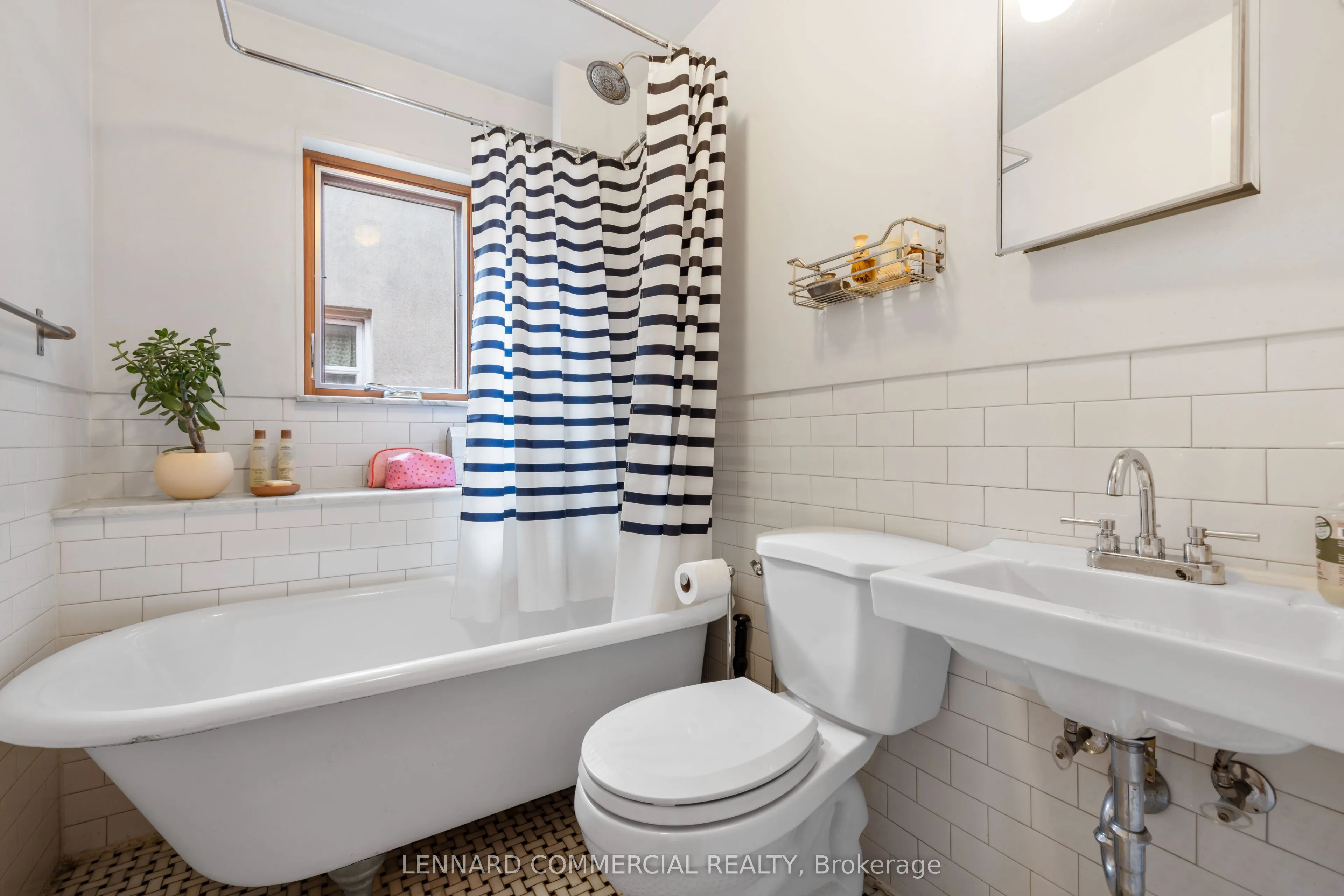 1157 Davenport Road
