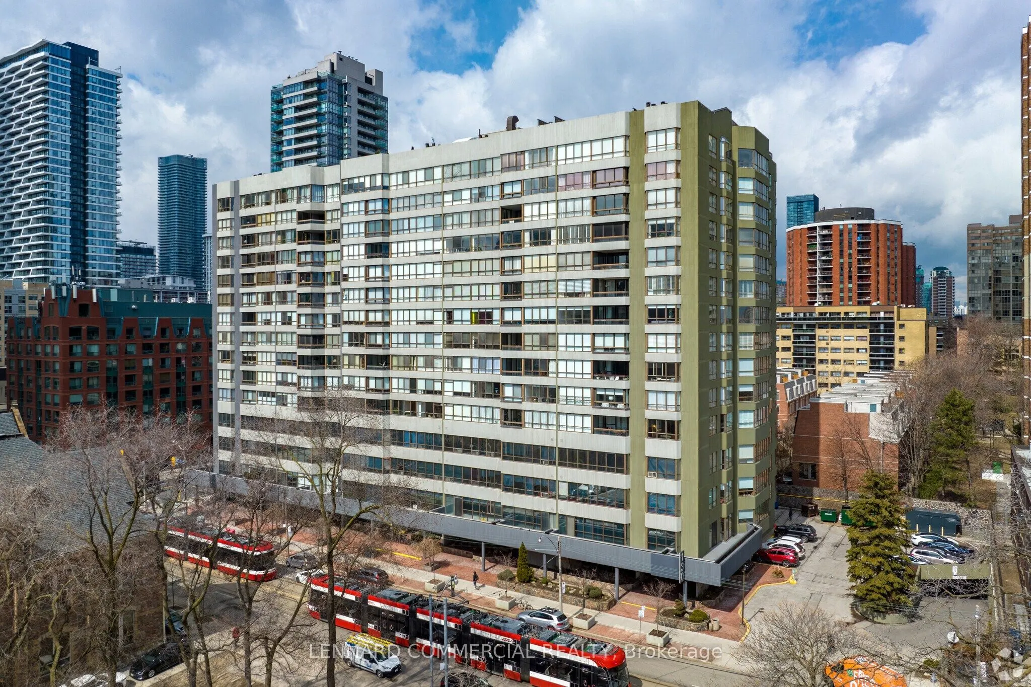 120 Carlton Street, #213-214