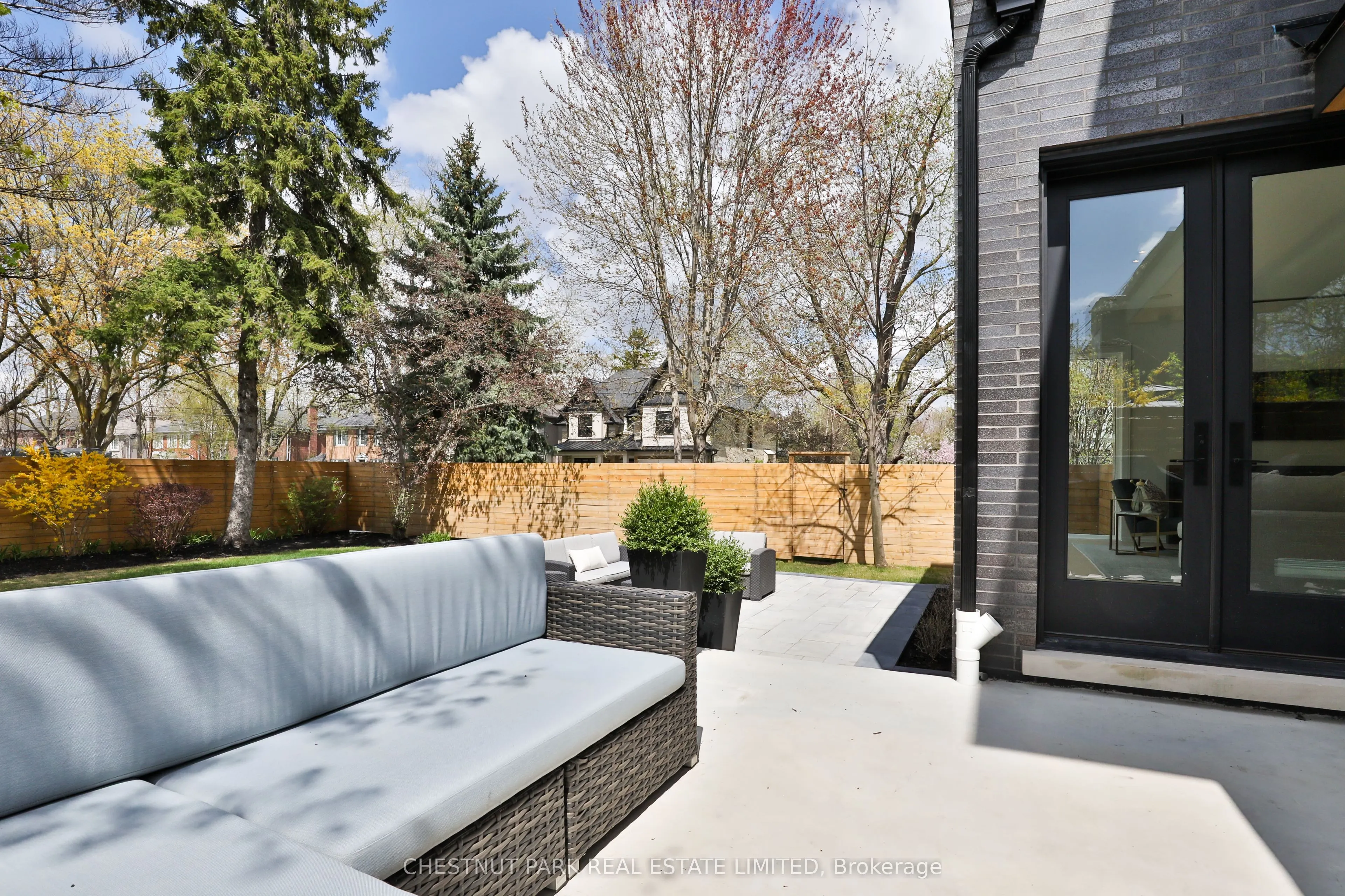 2 Marchwood Drive