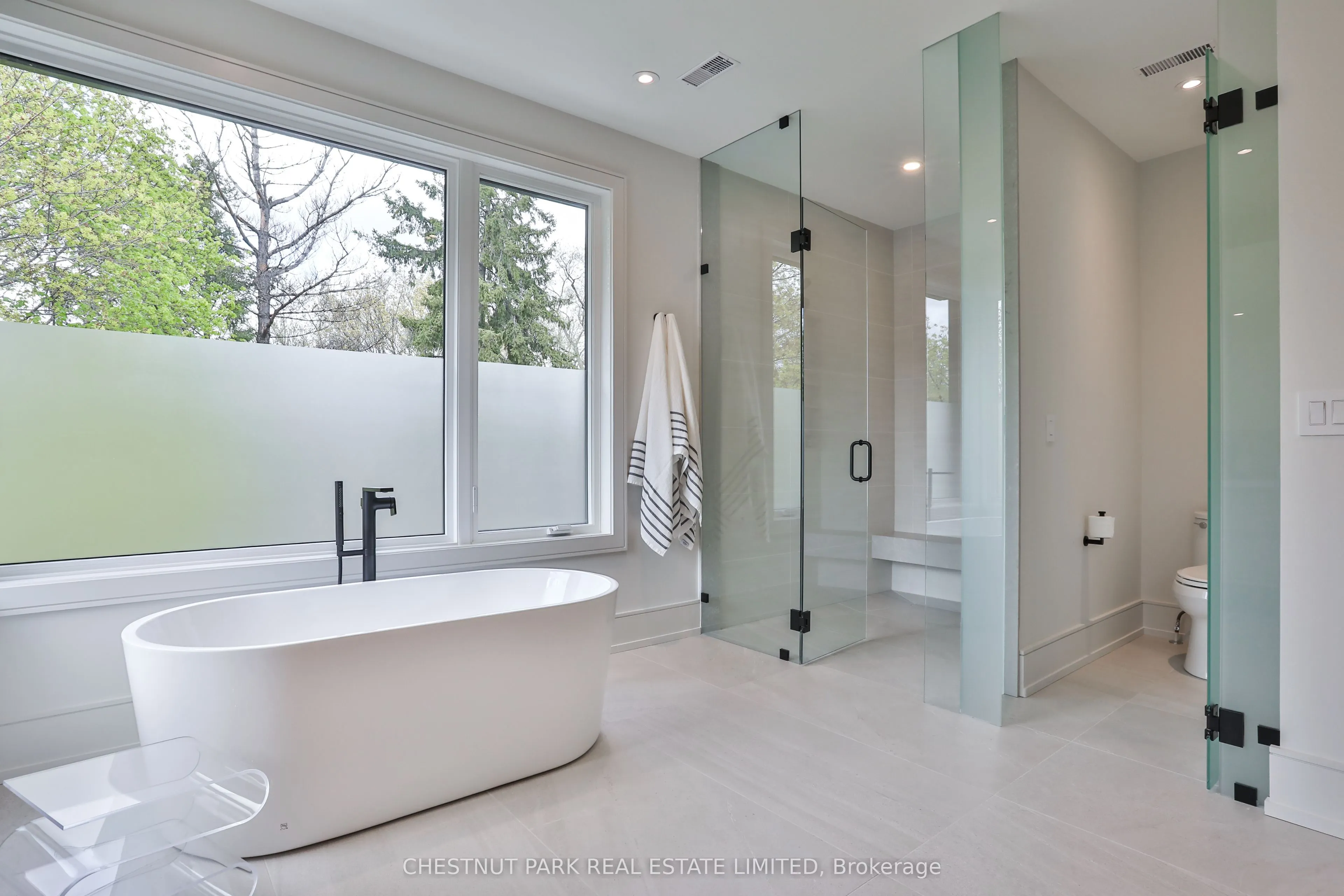 2 Marchwood Drive