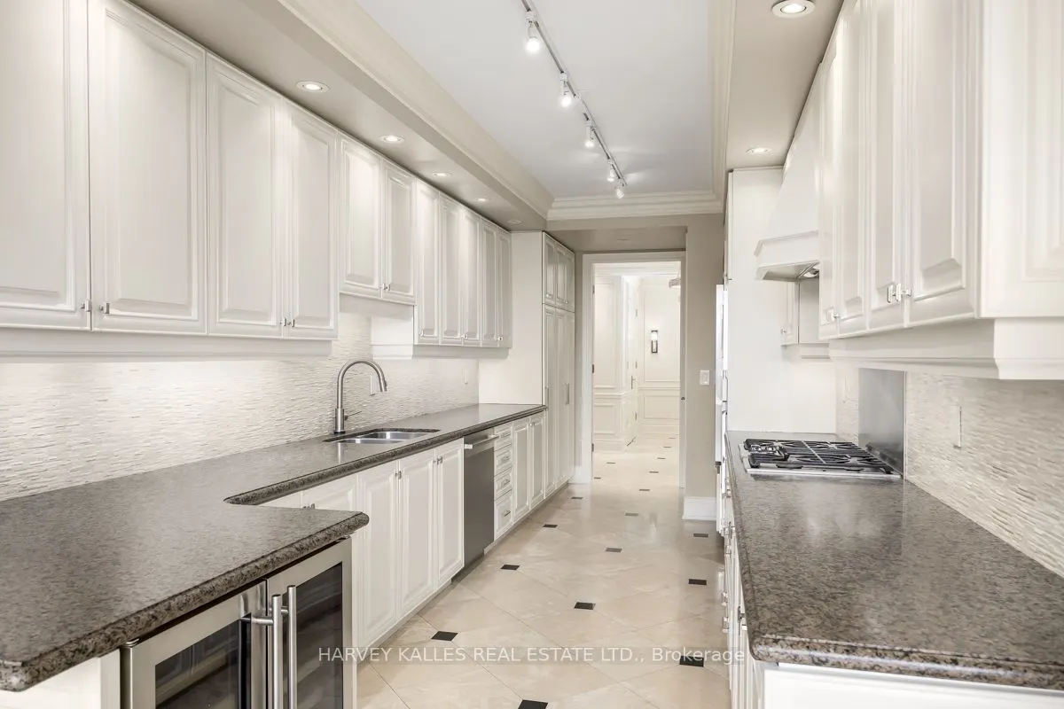 10 Bellair Street, #1205