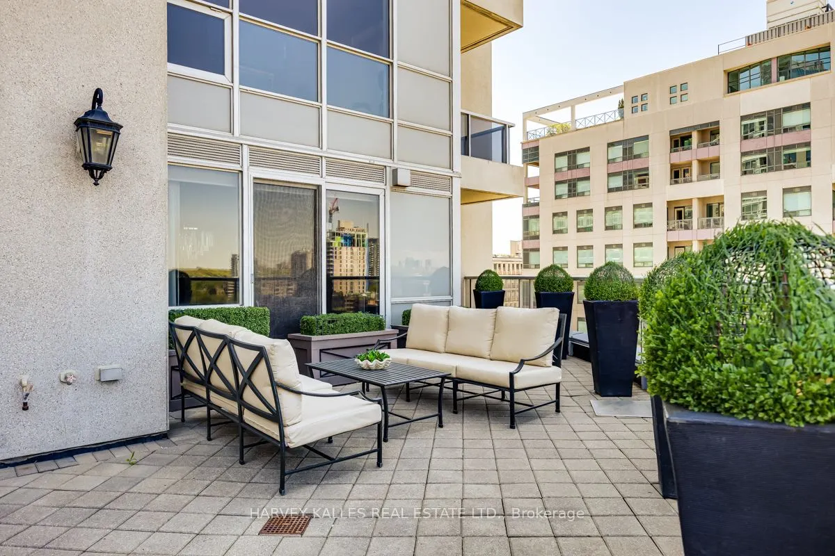 10 Bellair Street, #1205