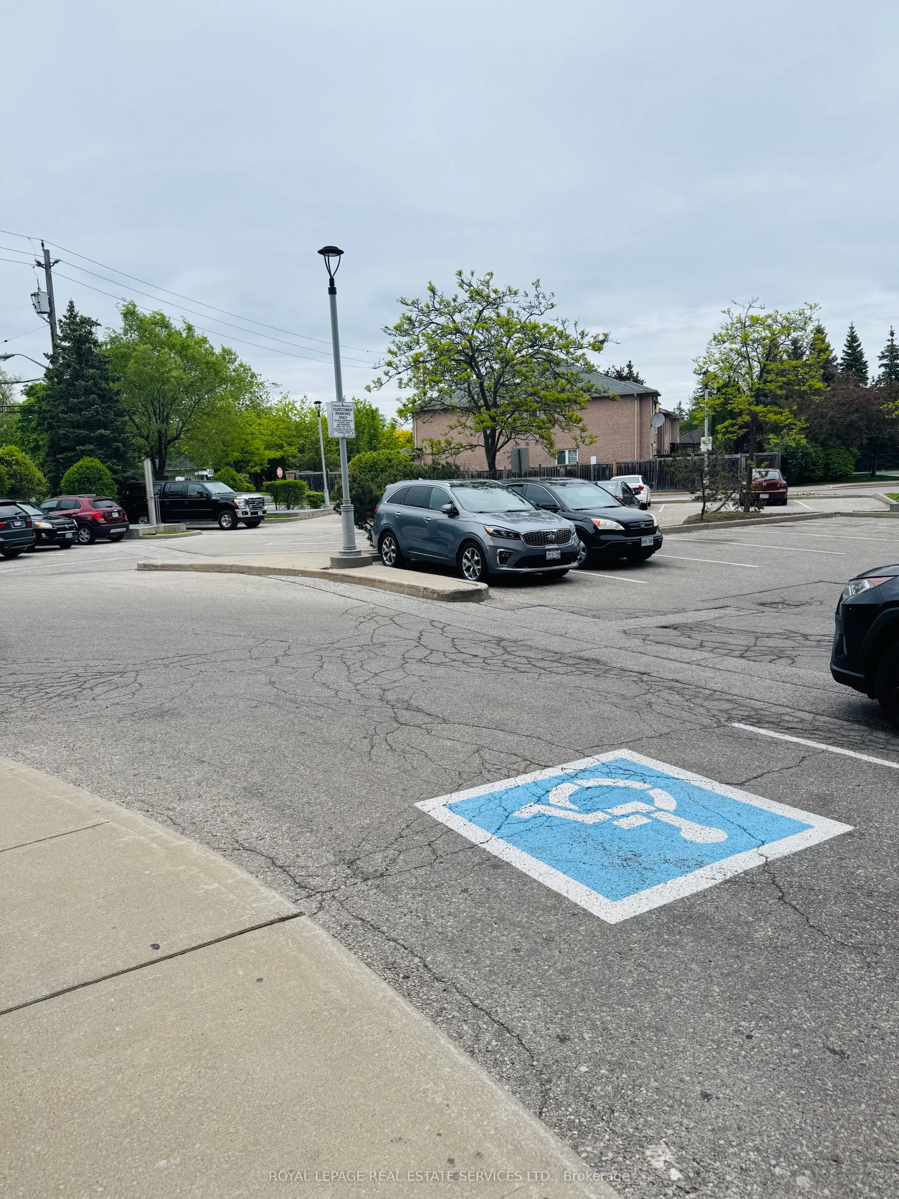 1700 Eglinton Avenue E, #A5