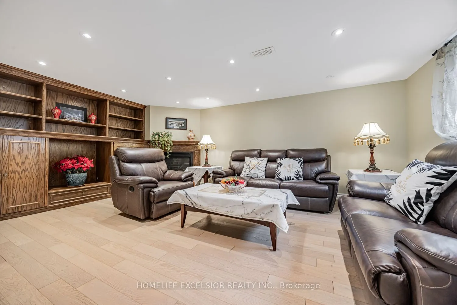 32 Mossgrove Trail