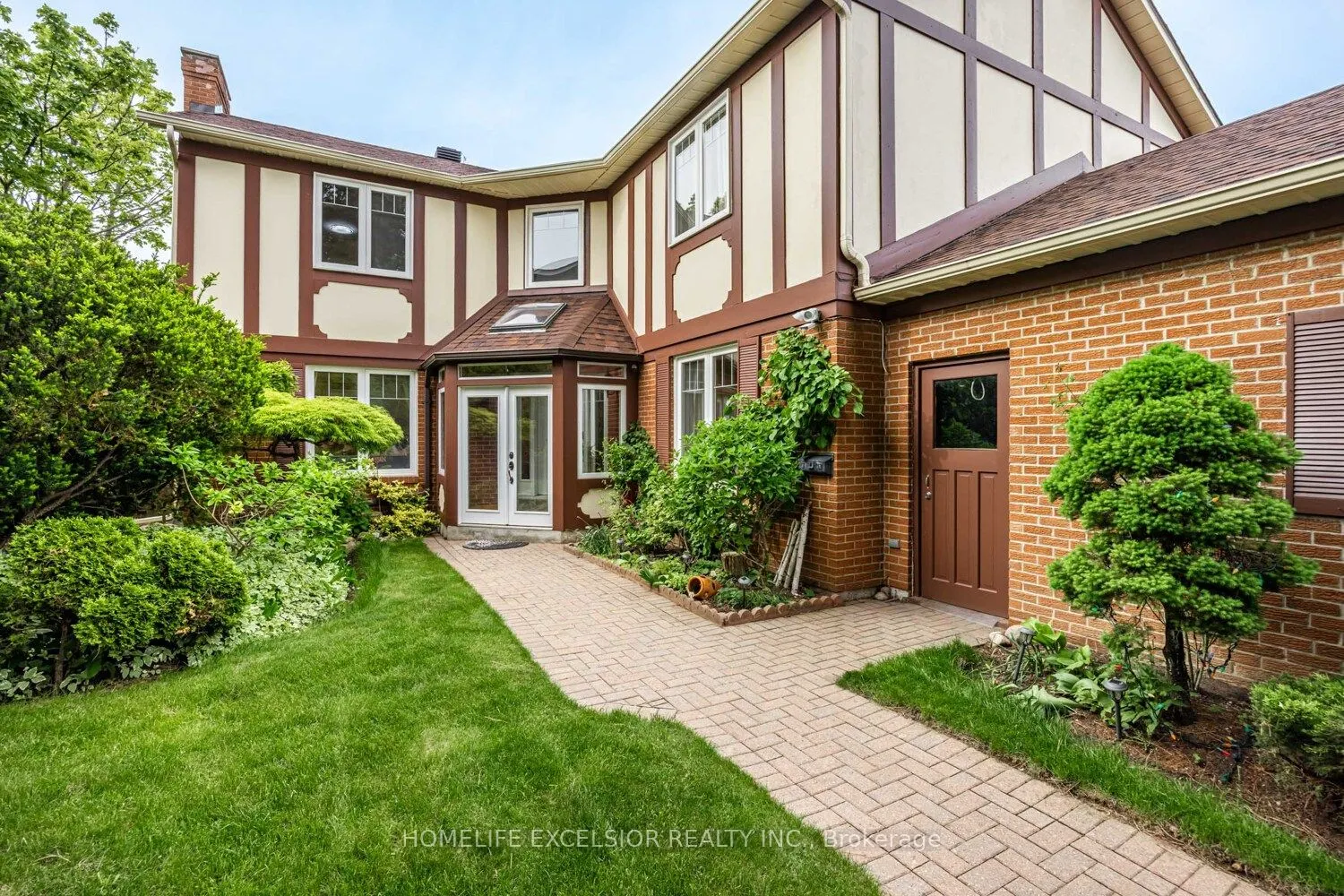 32 Mossgrove Trail