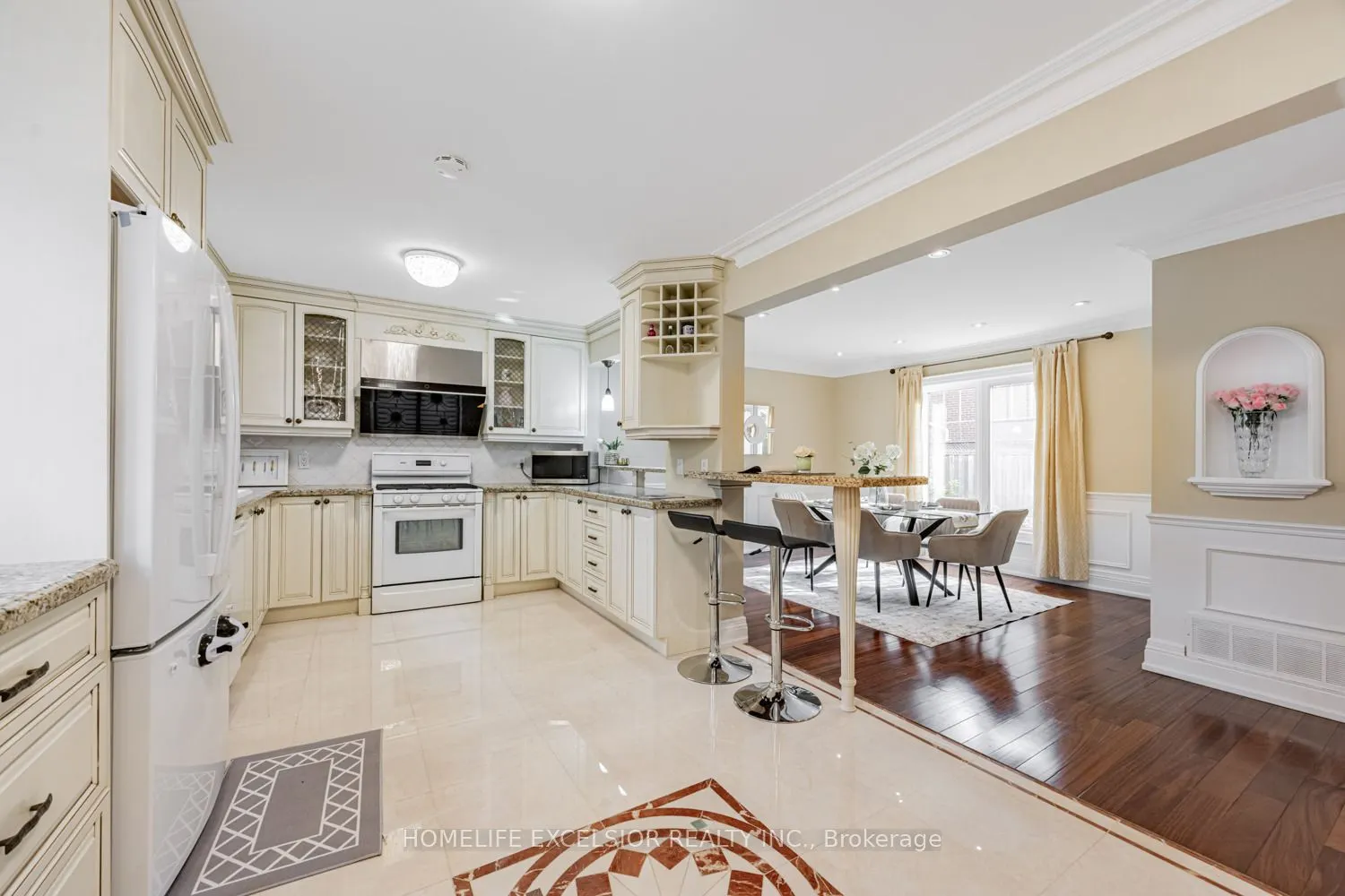 32 Mossgrove Trail